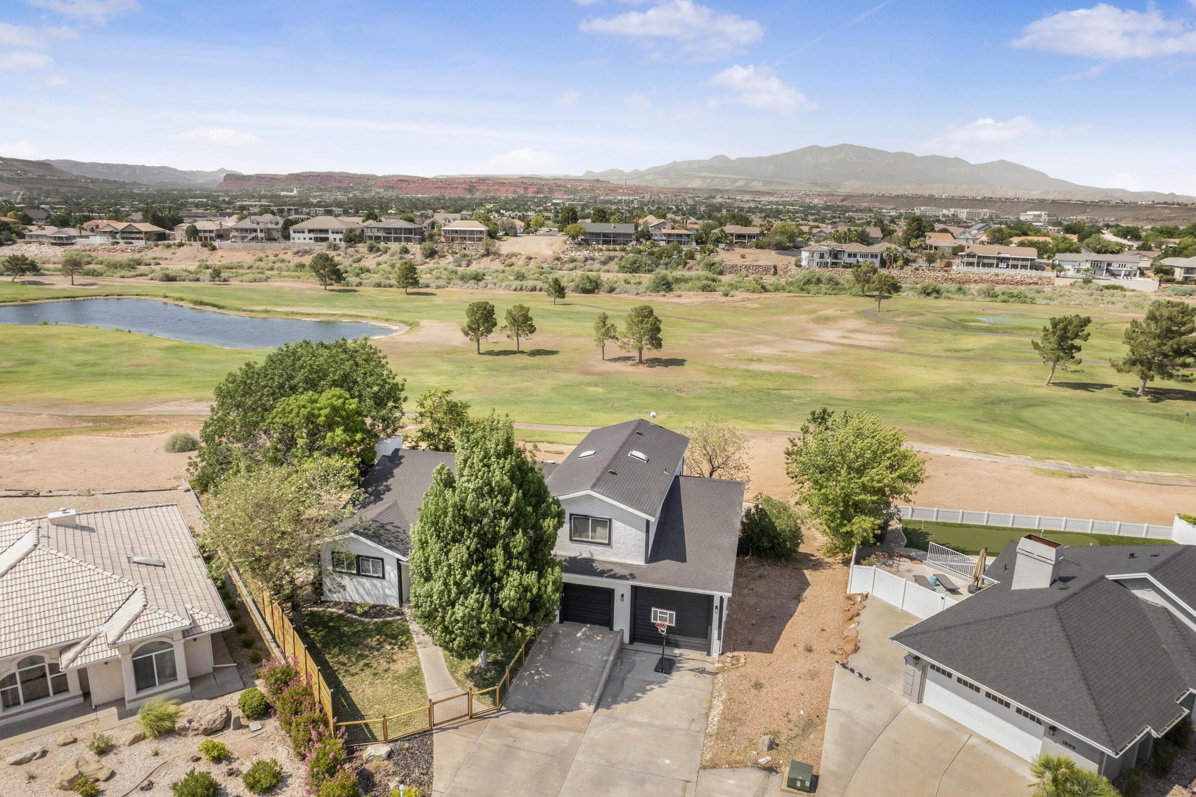 BLOOMINGTON HILLS - Residential