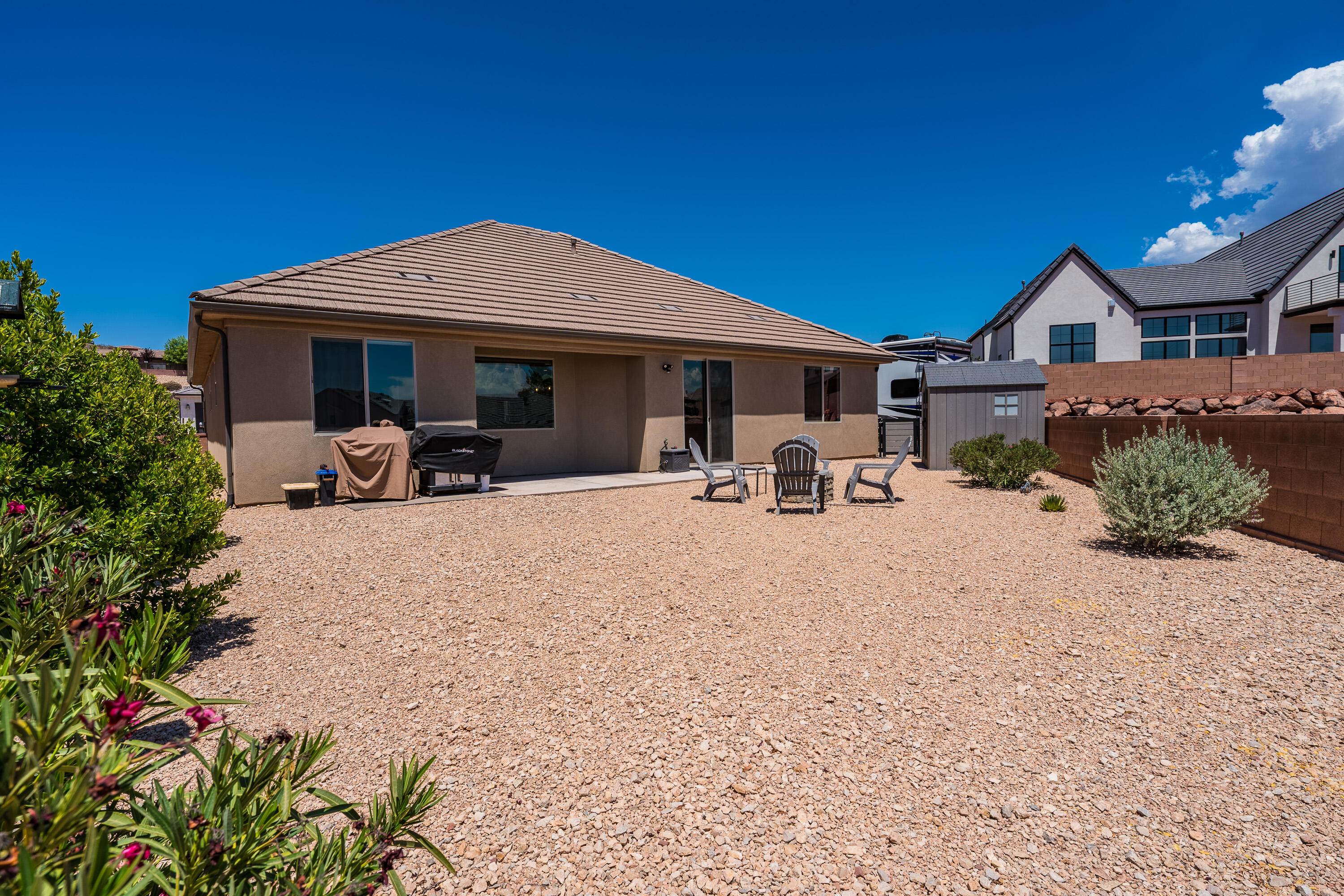 CRIMSON VIEW - Residential