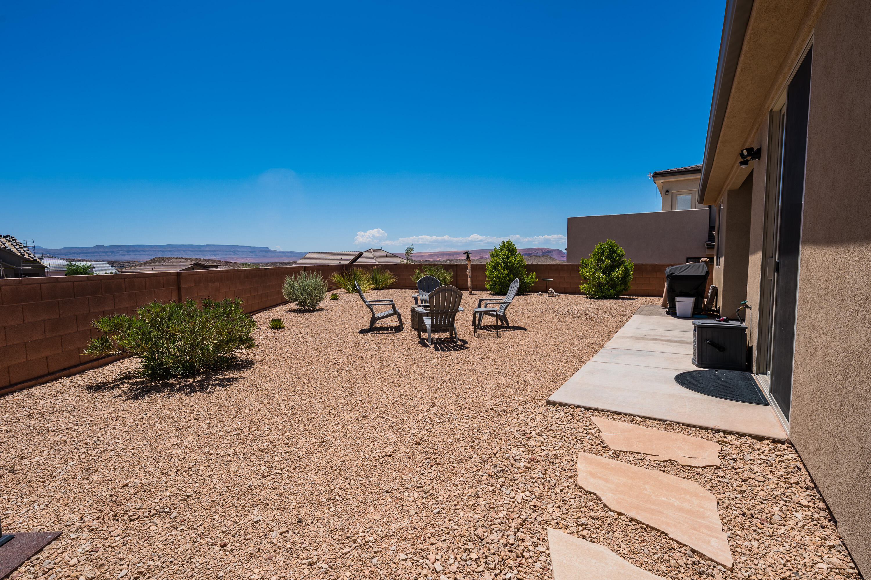 CRIMSON VIEW - Residential