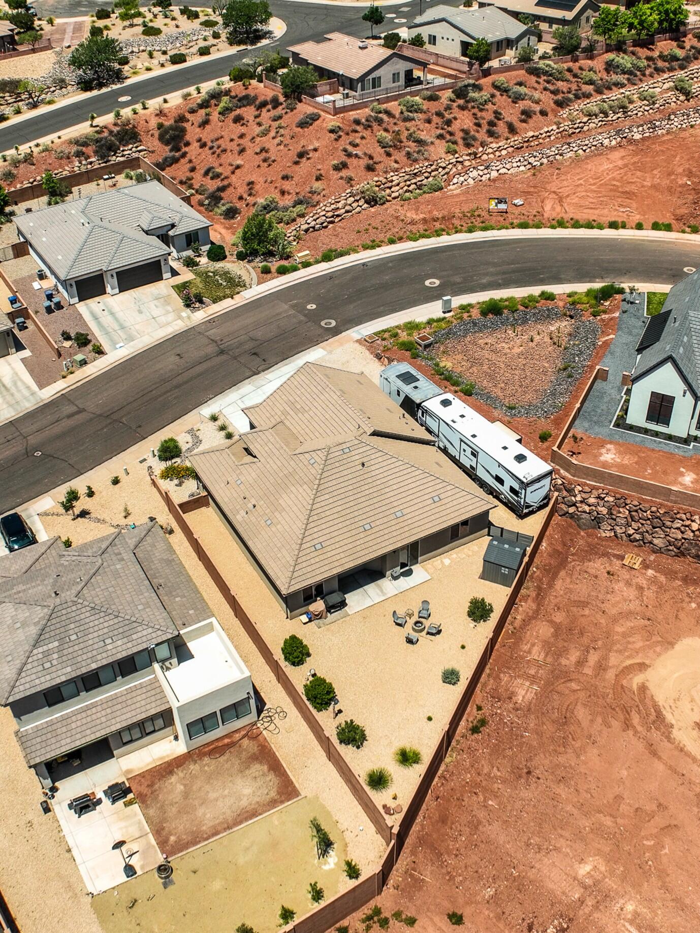 CRIMSON VIEW - Residential