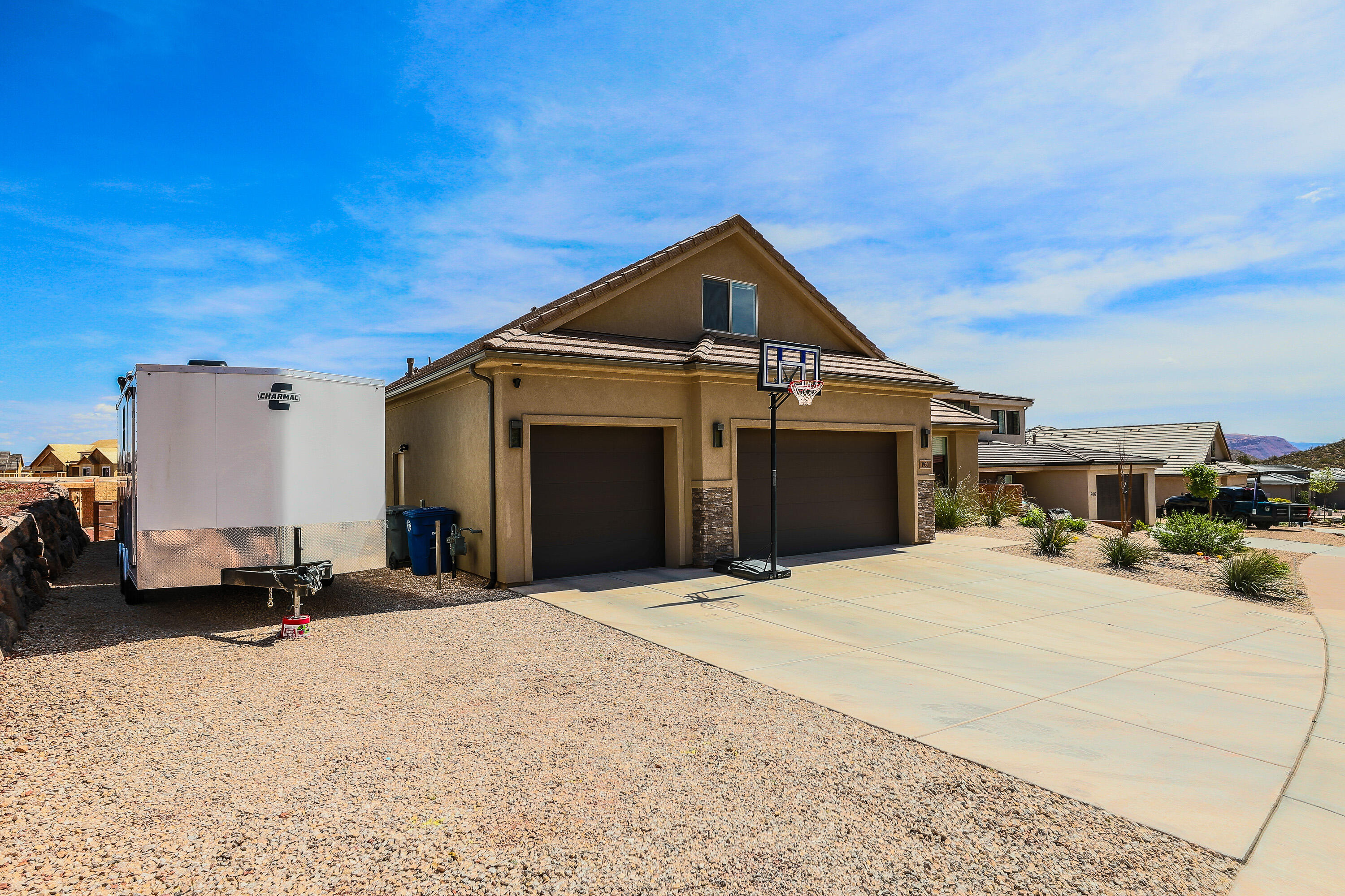 CRIMSON VIEW - Residential