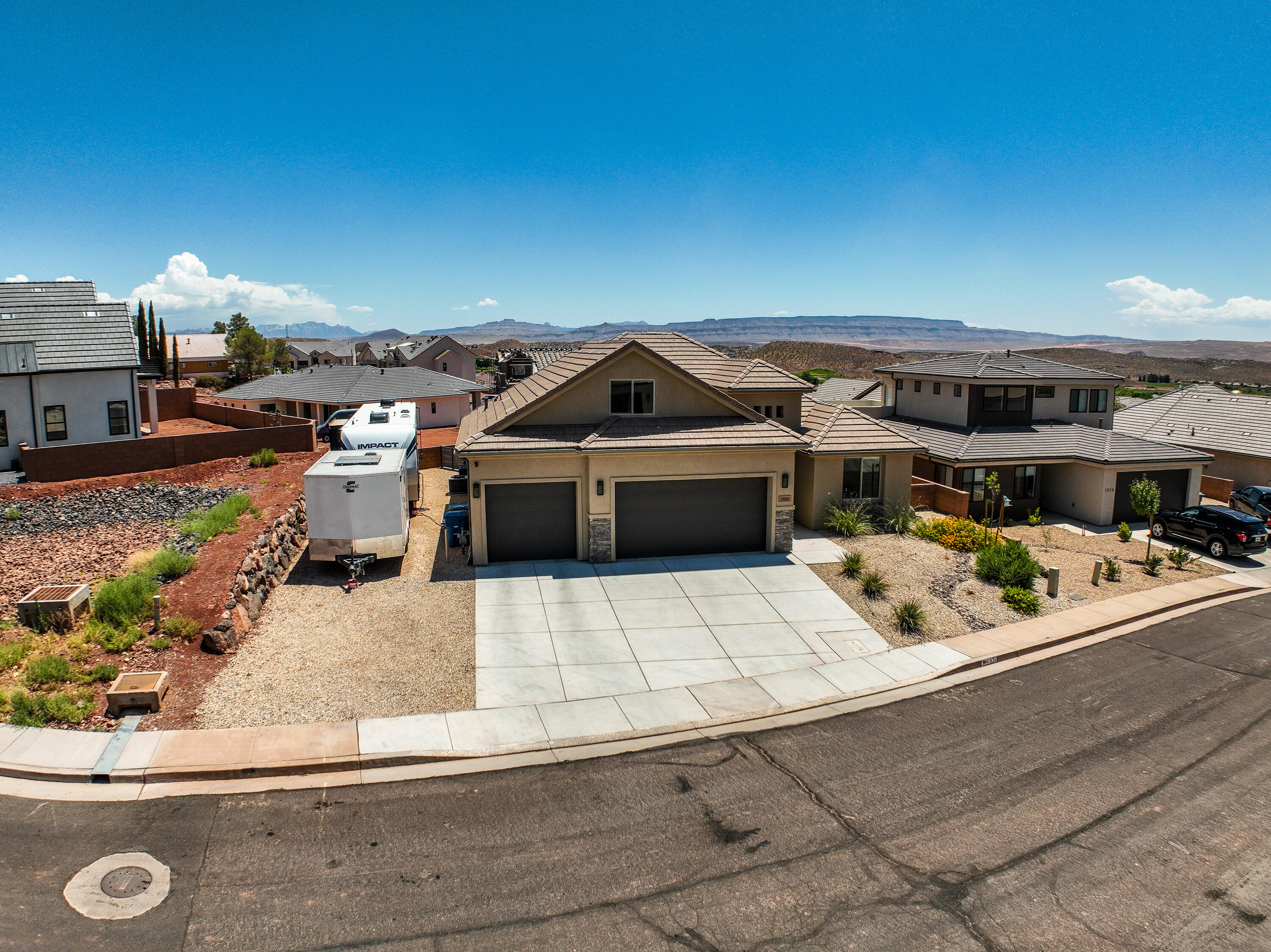 CRIMSON VIEW - Residential