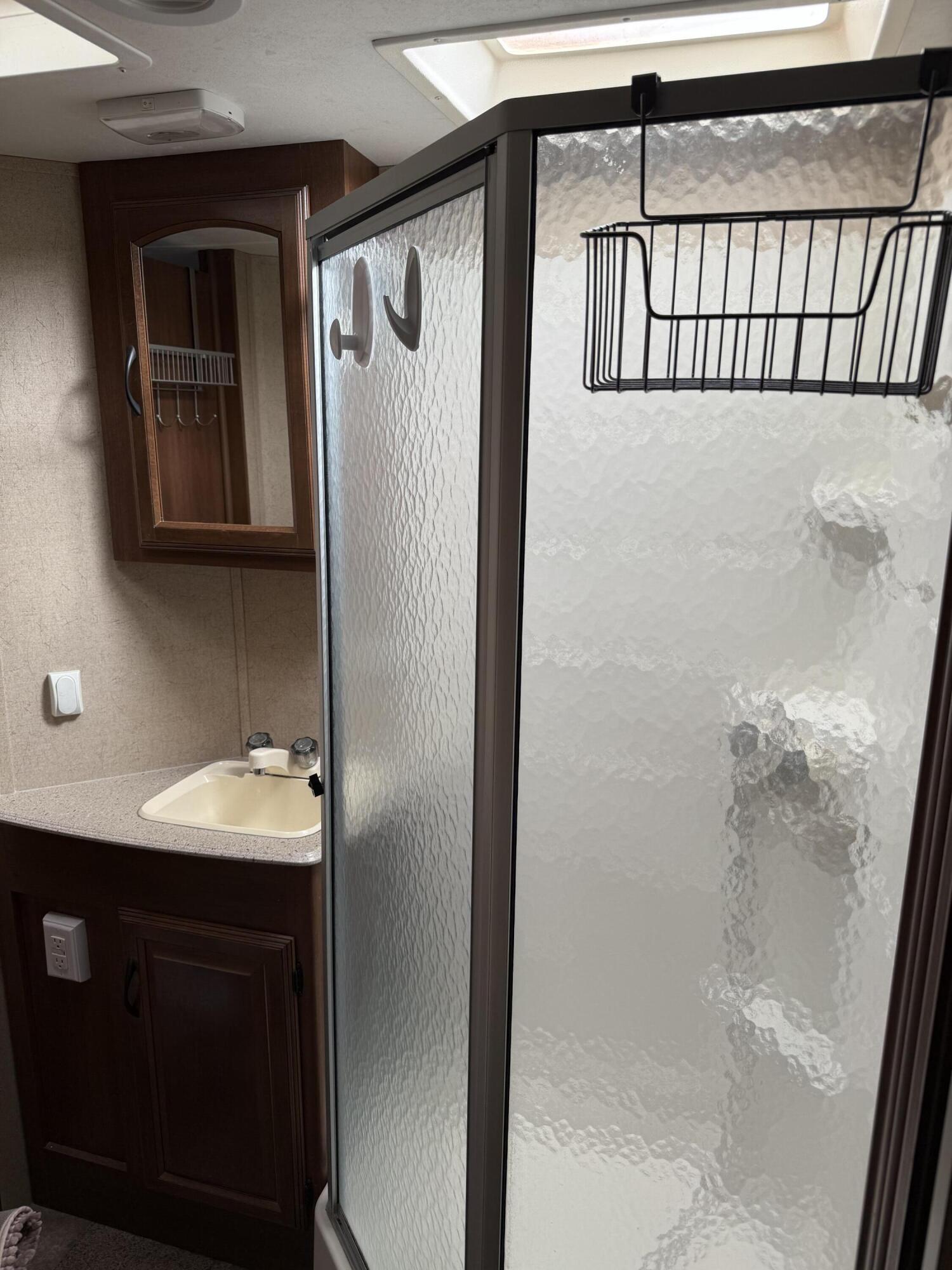 CANYON BREEZE RV RESORT - Land