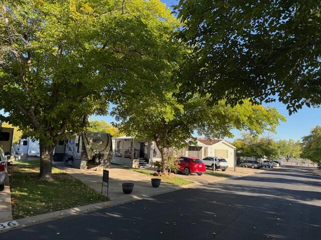CANYON BREEZE RV RESORT - Land