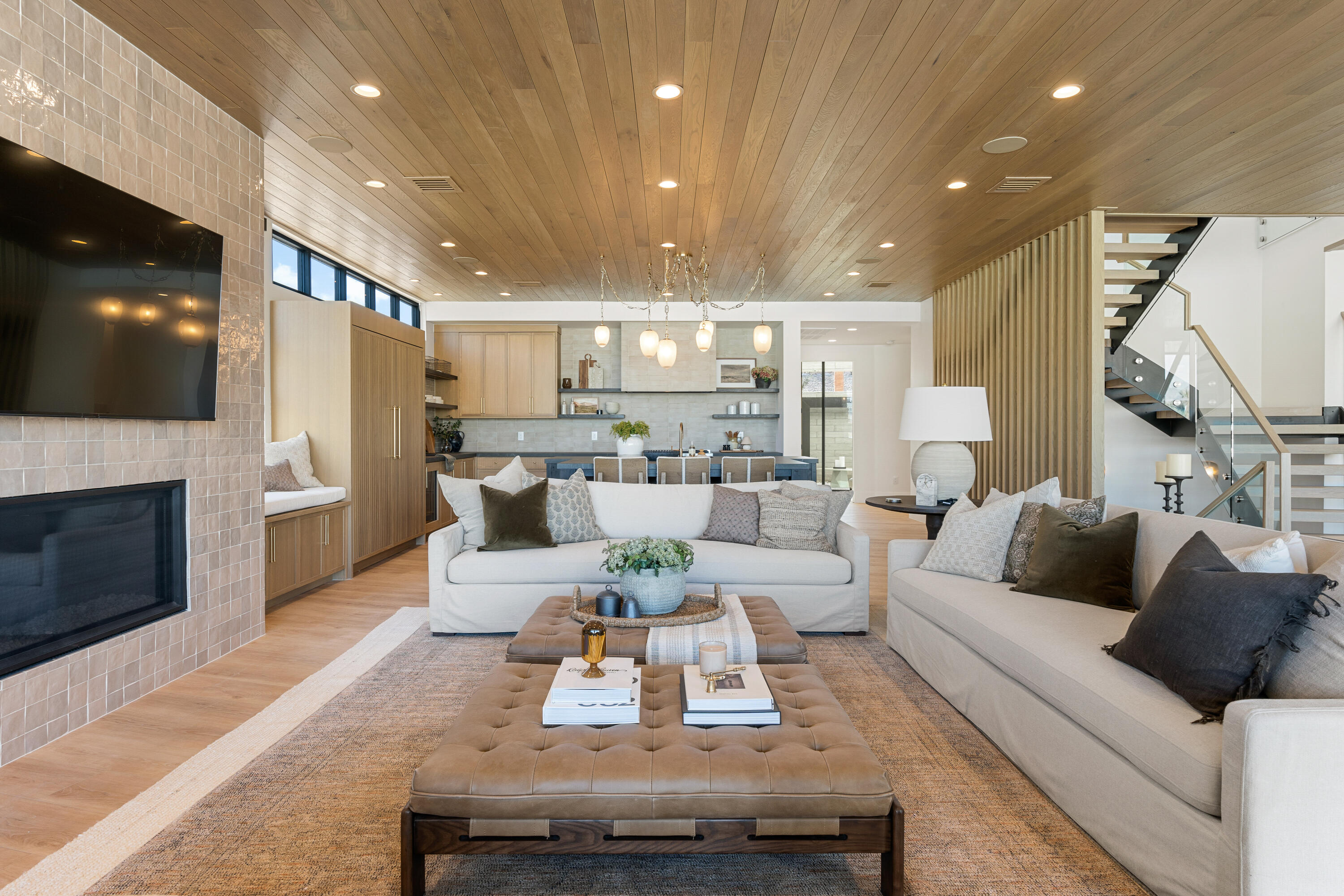 DESERT COLOR SHORES WATERS EDGE - Residential