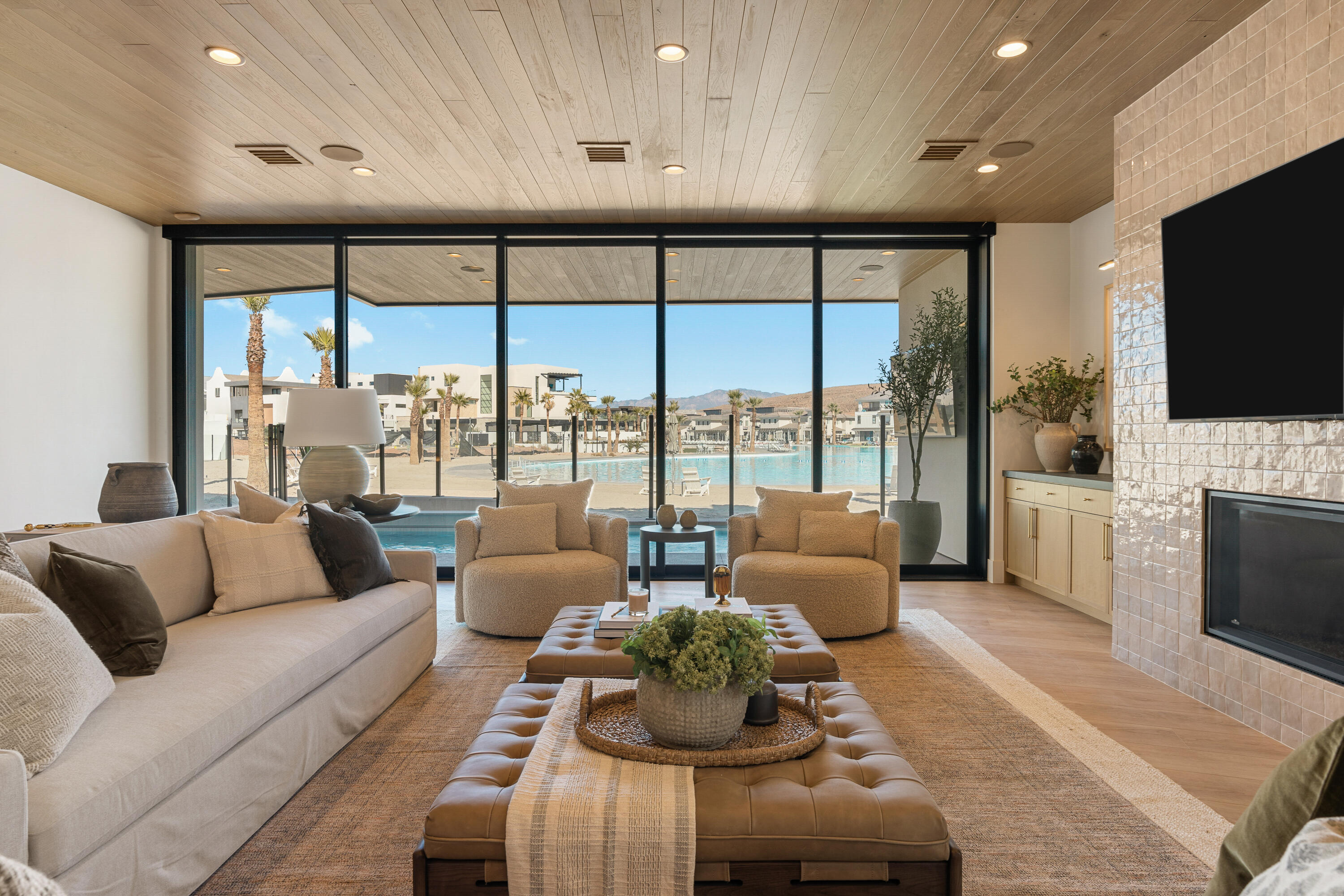 DESERT COLOR SHORES WATERS EDGE - Residential