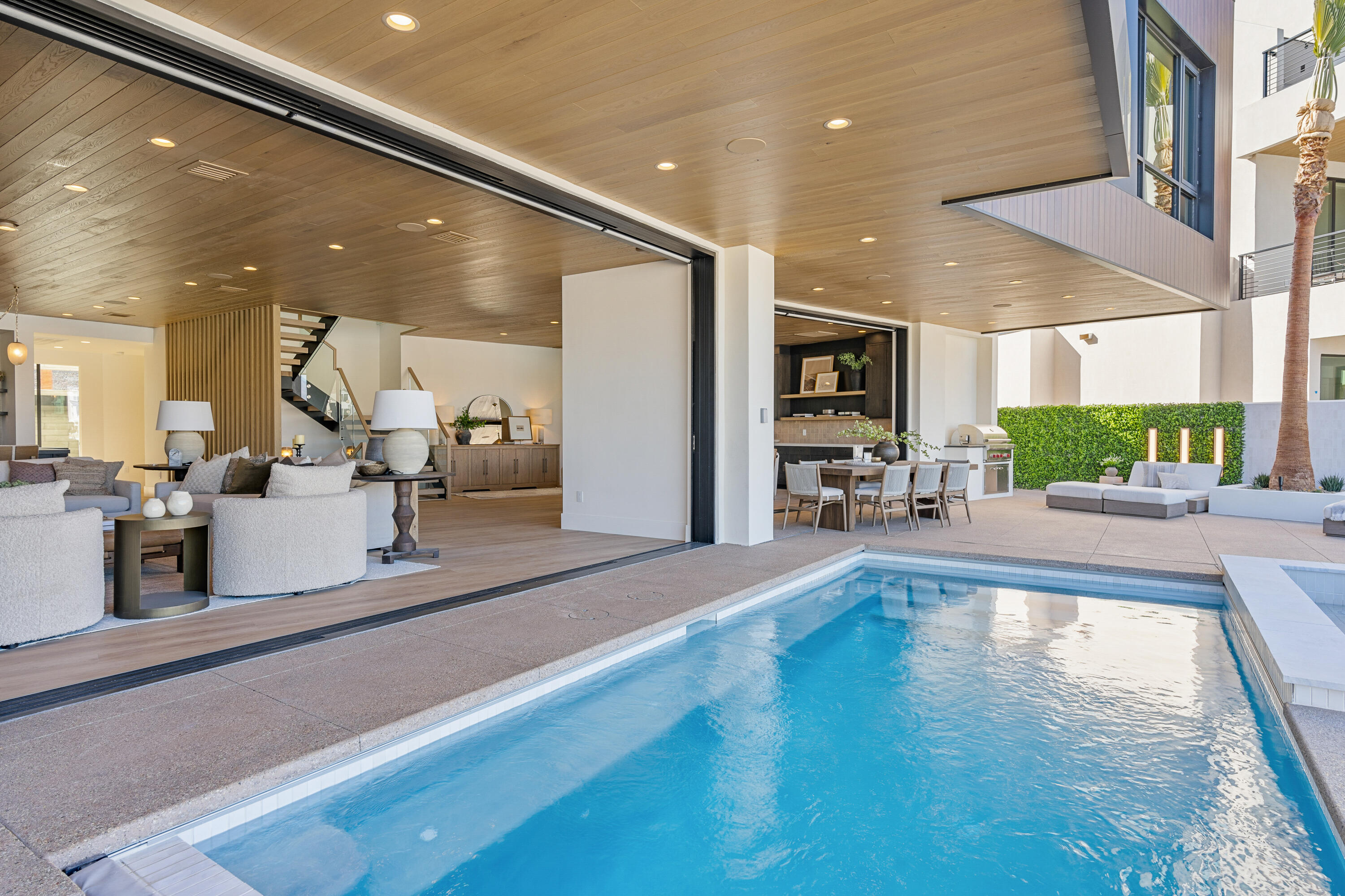 DESERT COLOR SHORES WATERS EDGE - Residential