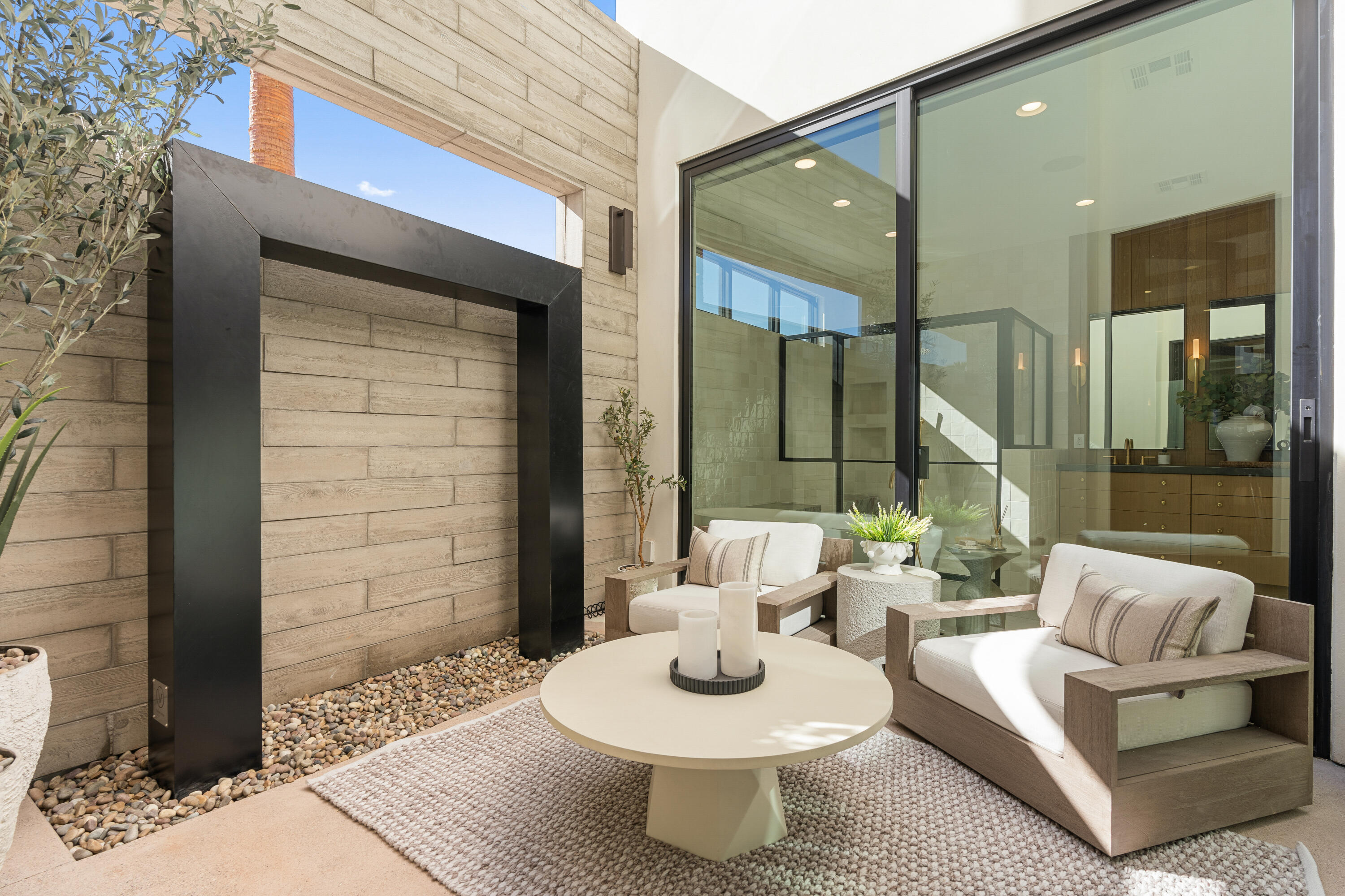DESERT COLOR SHORES WATERS EDGE - Residential
