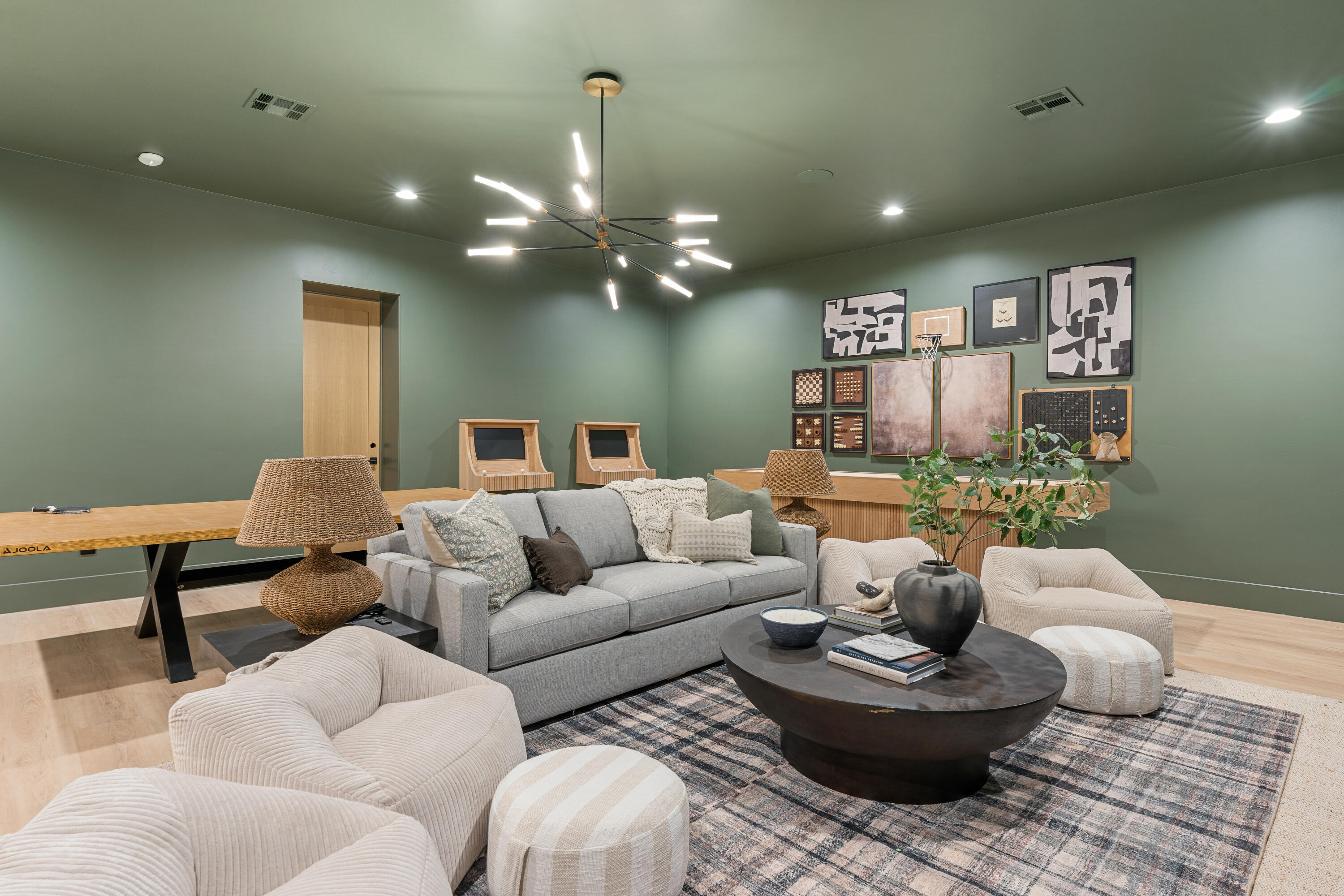 DESERT COLOR SHORES WATERS EDGE - Residential