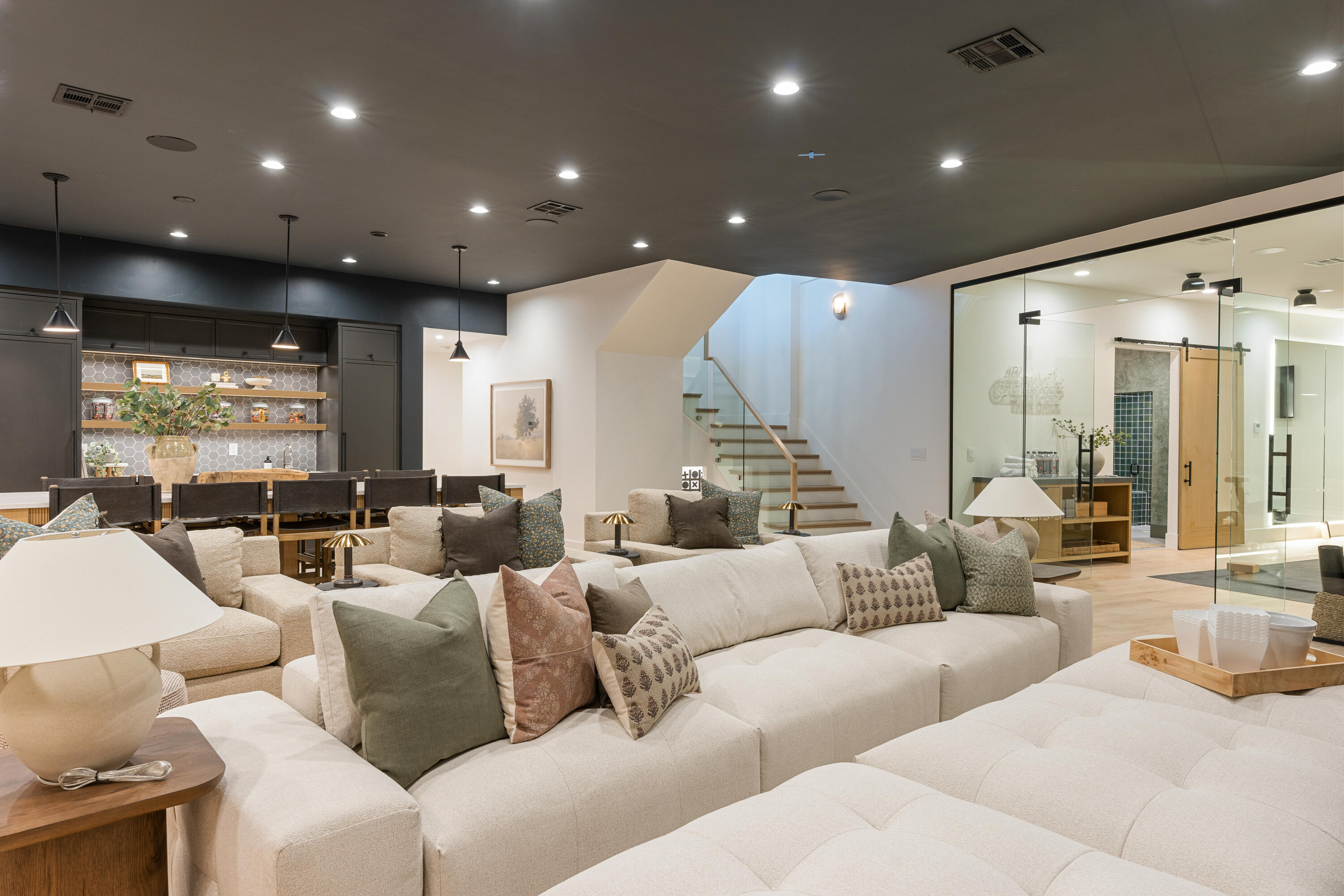 DESERT COLOR SHORES WATERS EDGE - Residential