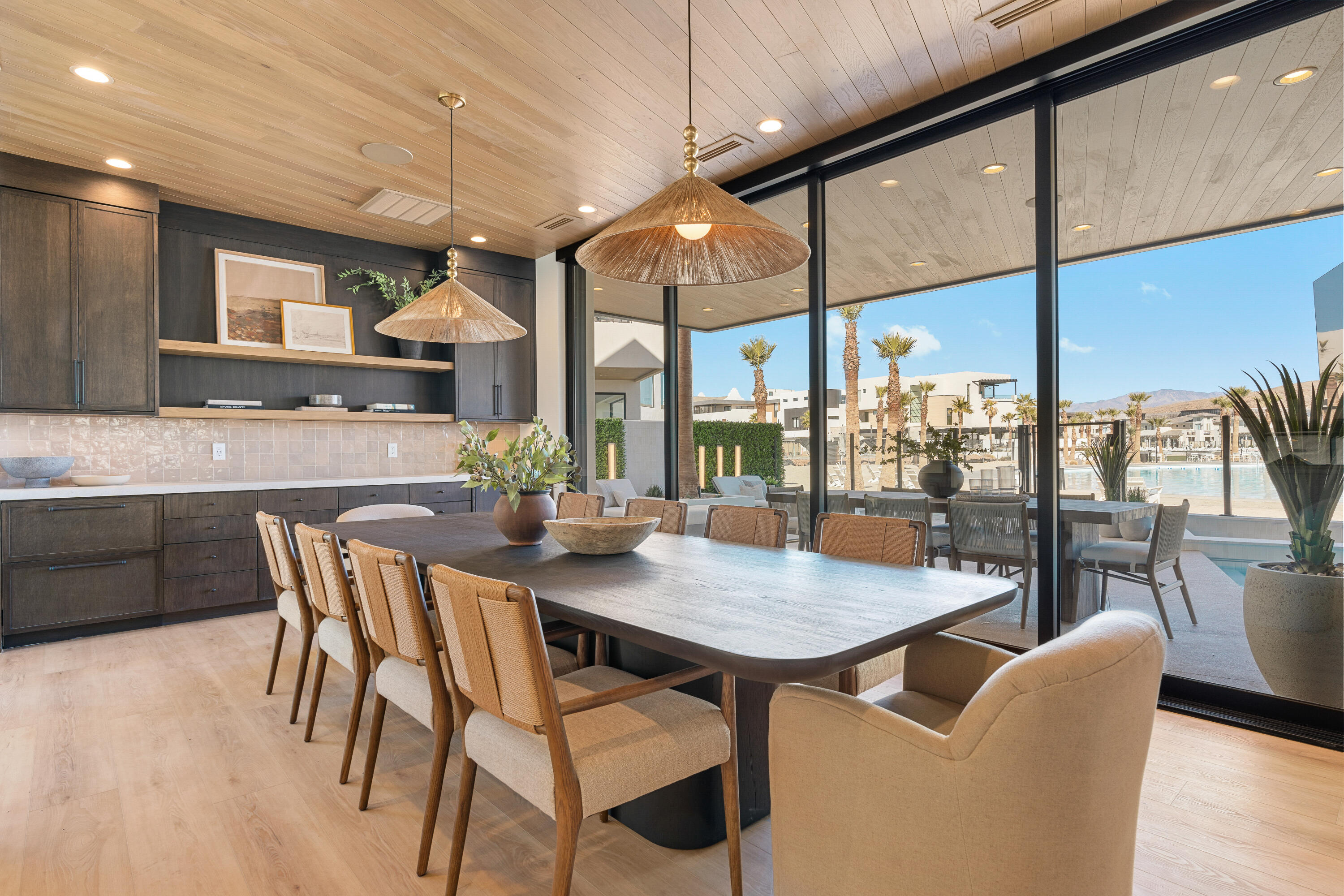 DESERT COLOR SHORES WATERS EDGE - Residential
