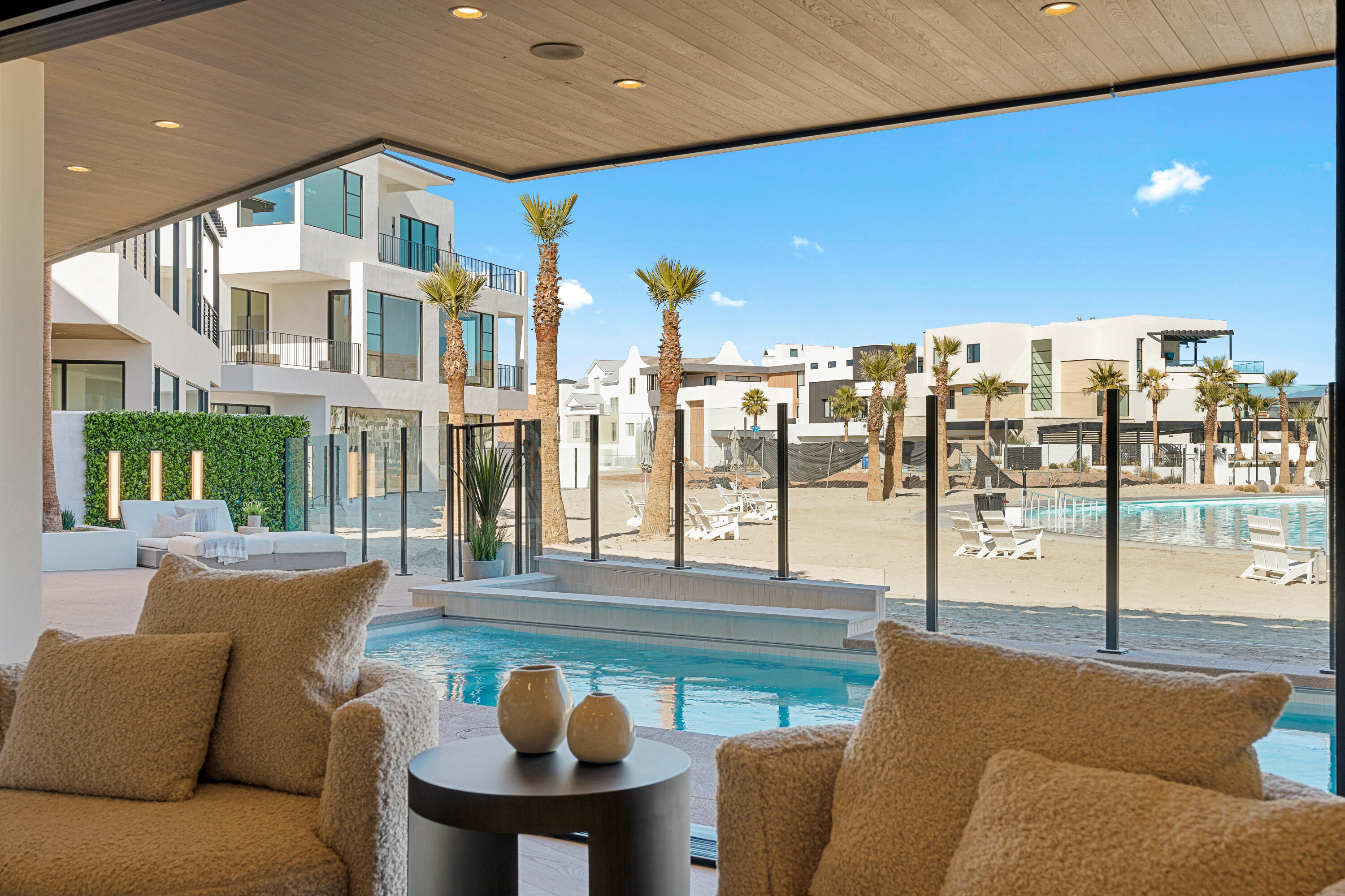 DESERT COLOR SHORES WATERS EDGE - Residential