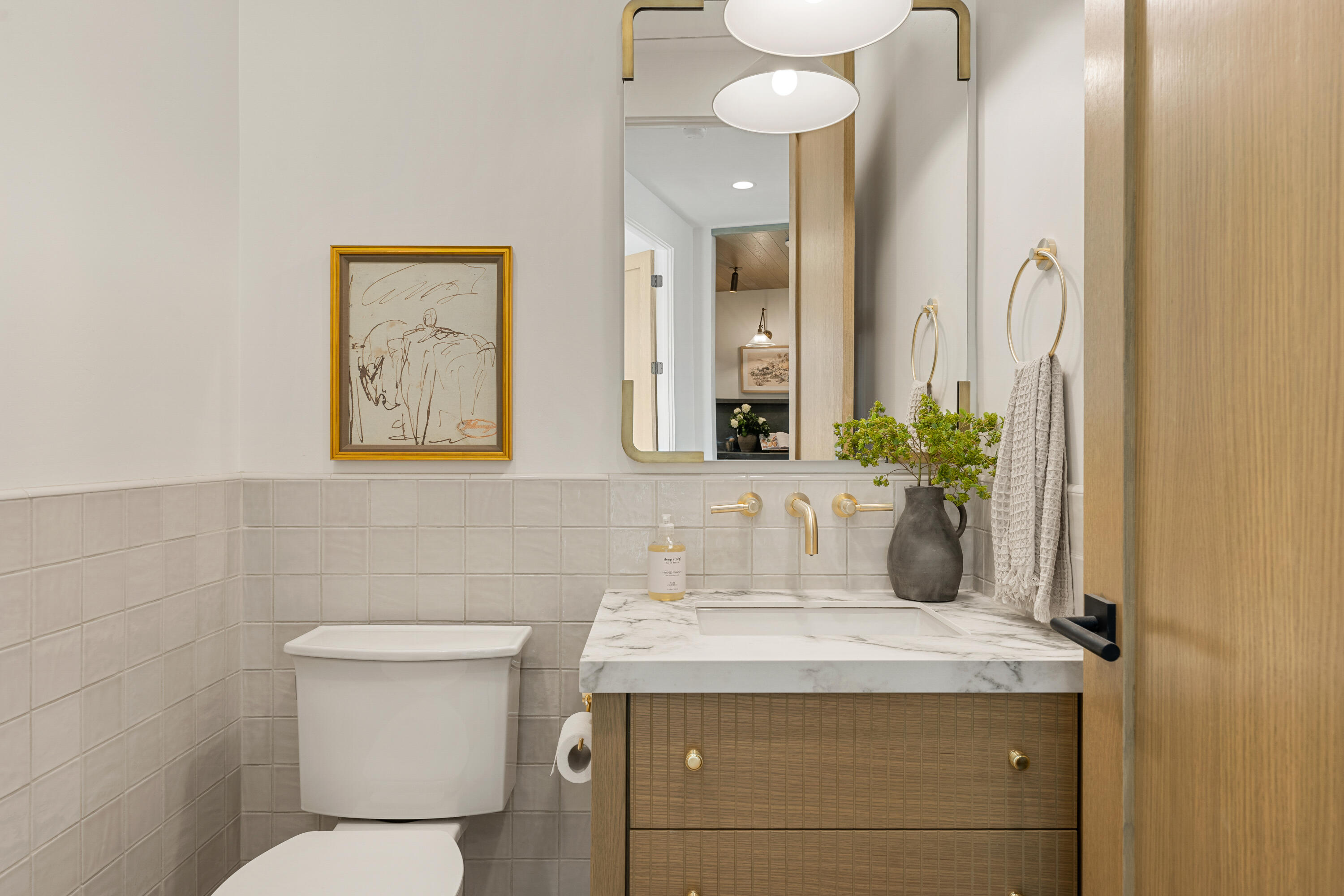 DESERT COLOR SHORES WATERS EDGE - Residential