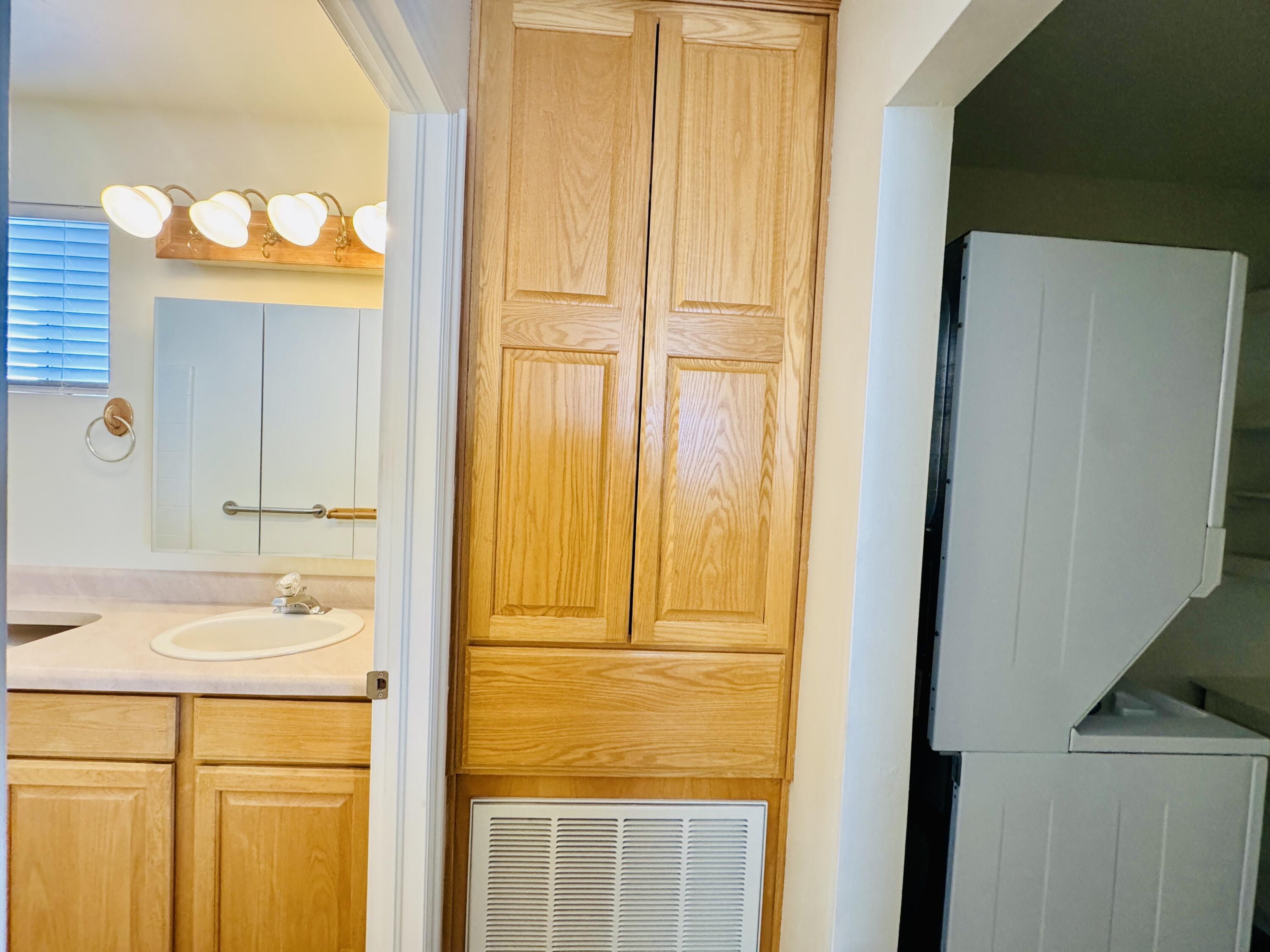 CANYON BREEZE RV RESORT - Residential