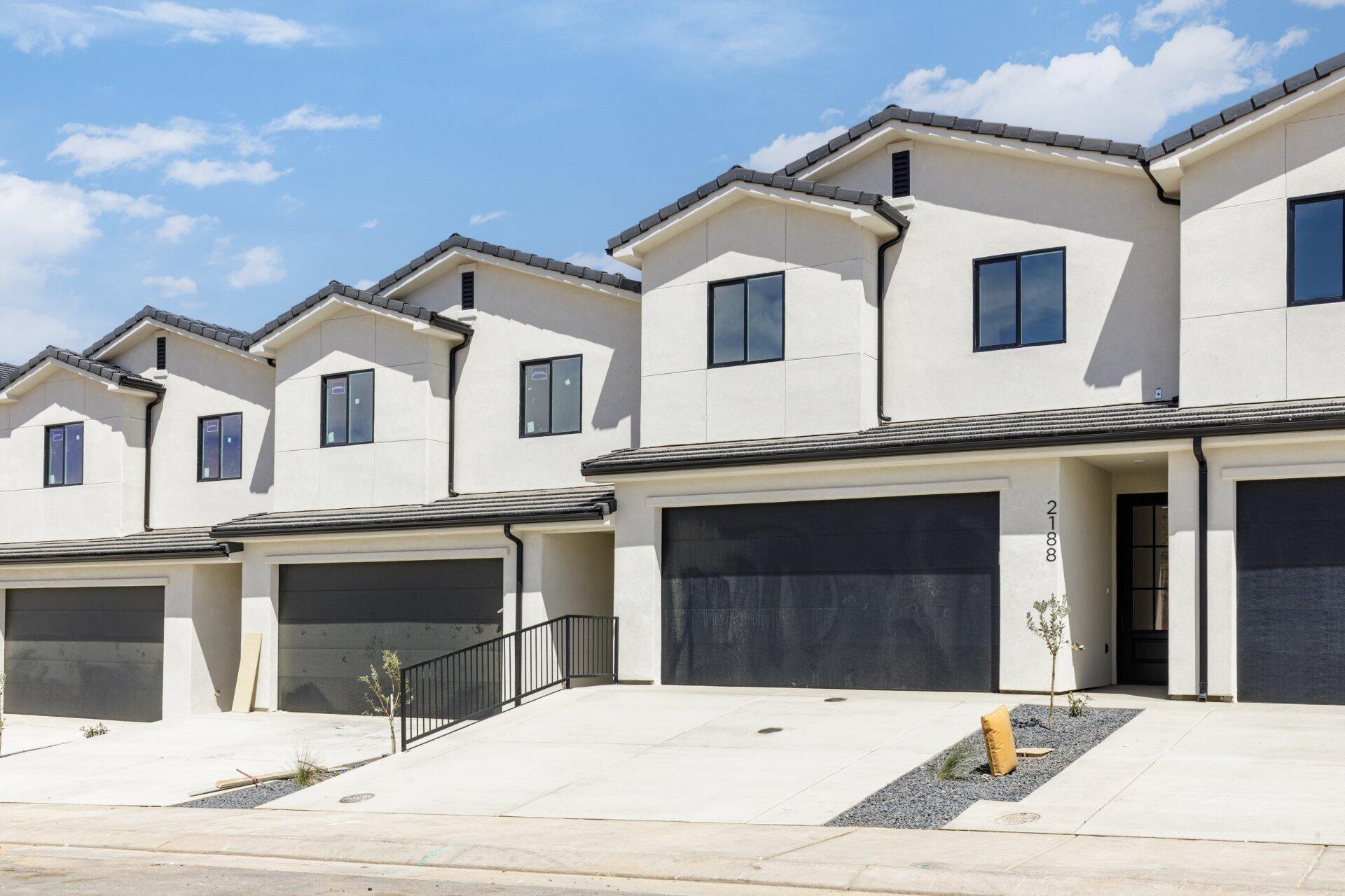 HURRICANE VIEWS - Residential