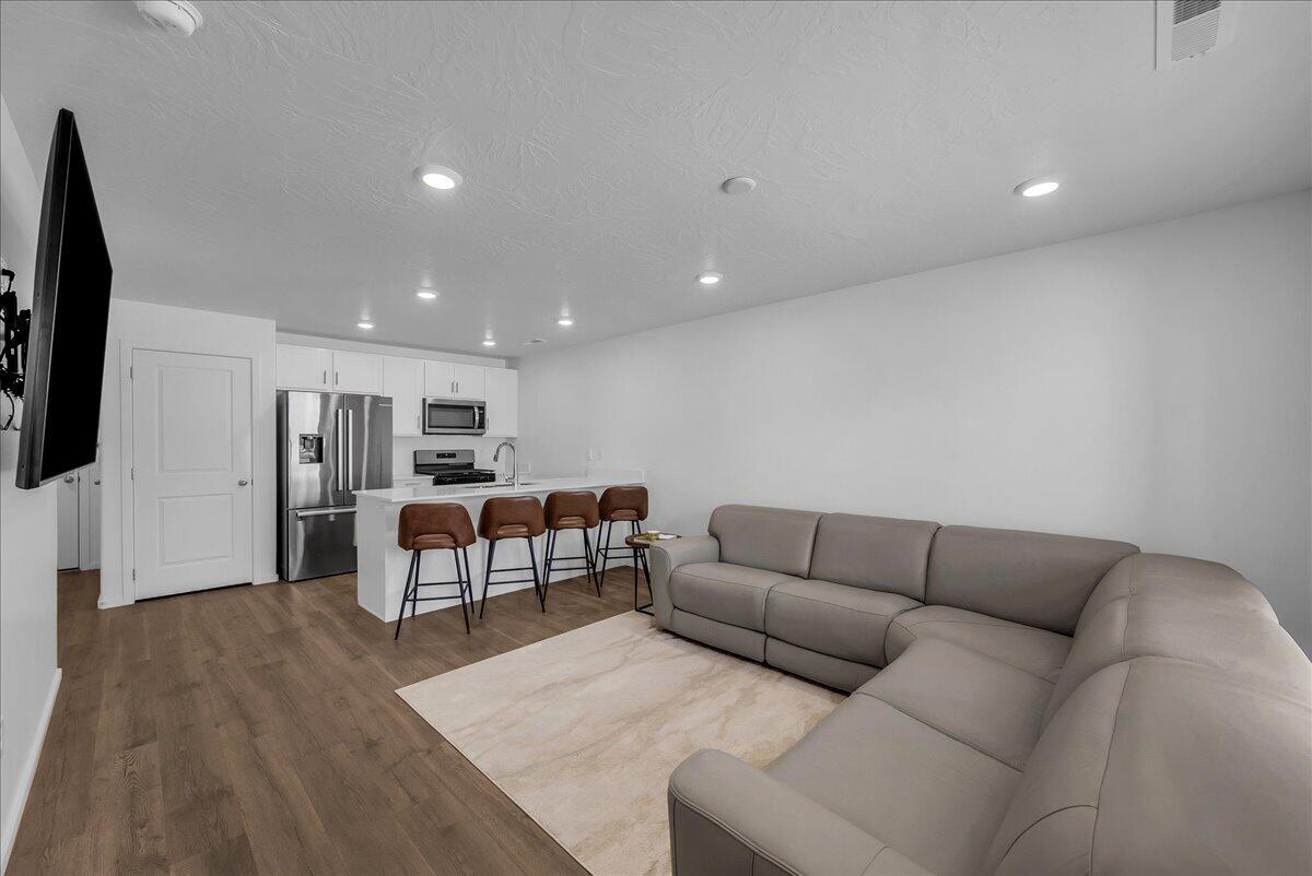 LABYRINTH PT AT LG VALLEY - Residential