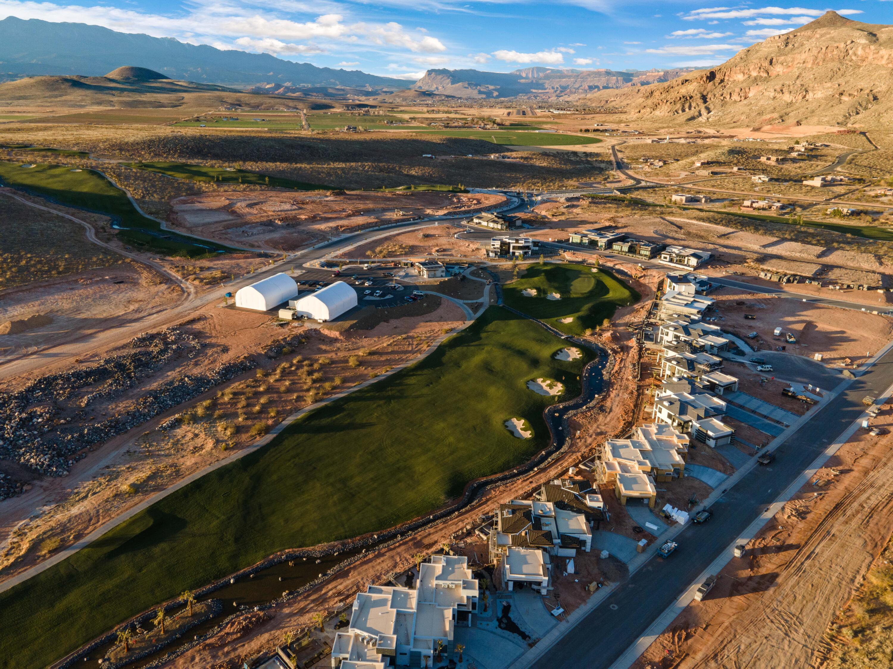 CLIFF VIEW EST AT COPPER ROCK - Residential