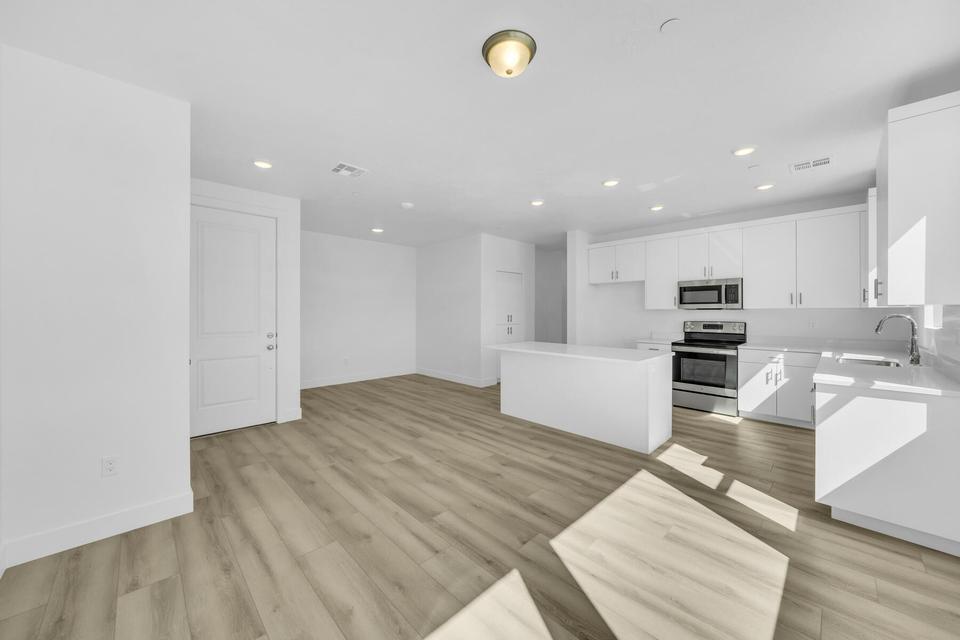 DESERT COLOR SAGE HAVEN CONDOMINIUMS - Residential