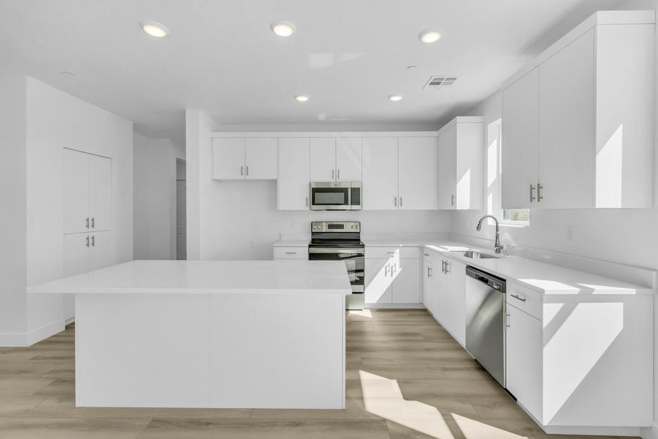 DESERT COLOR SAGE HAVEN CONDOMINIUMS - Residential