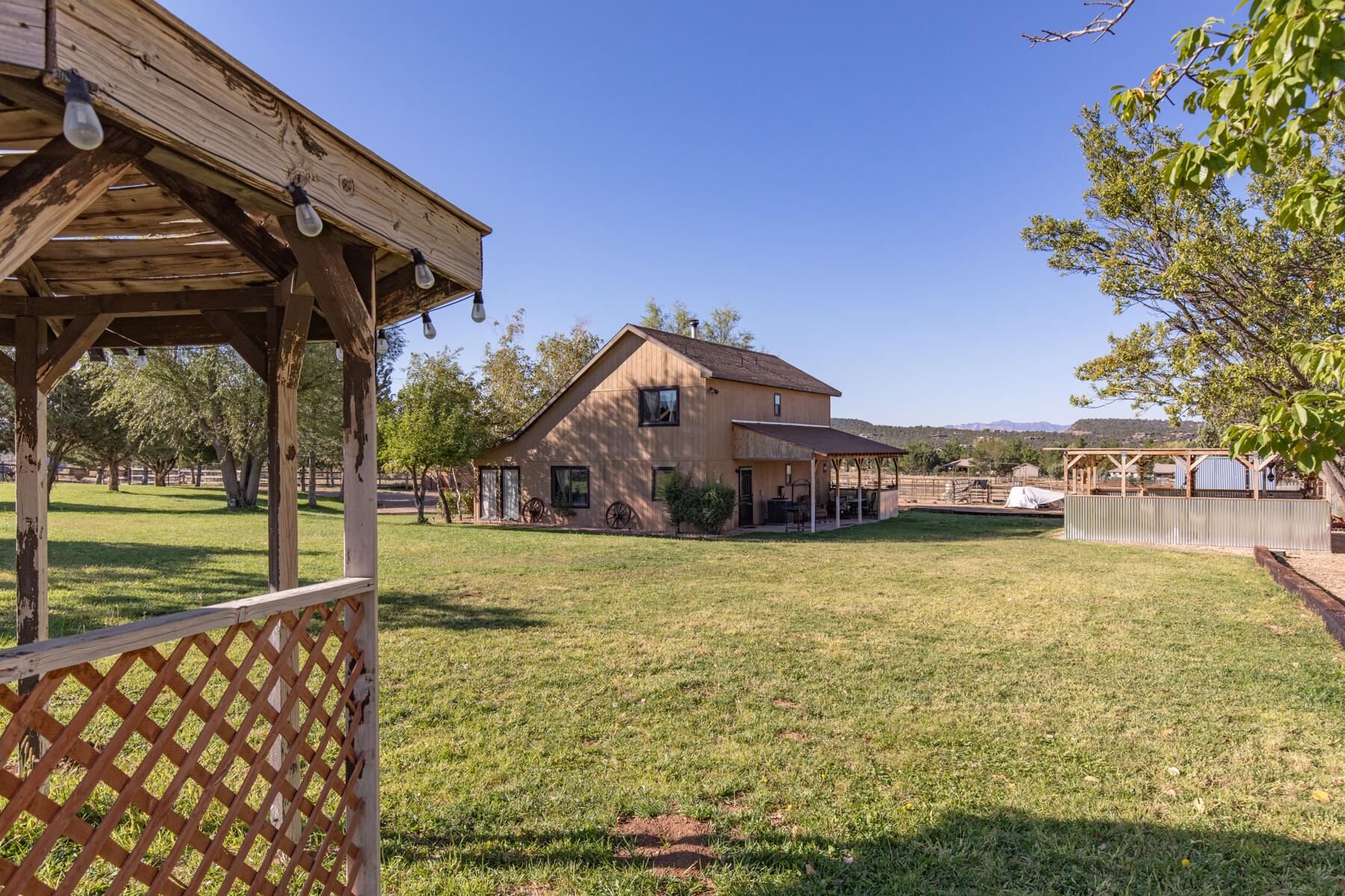DAMMERON VALLEY FARMS - Residential