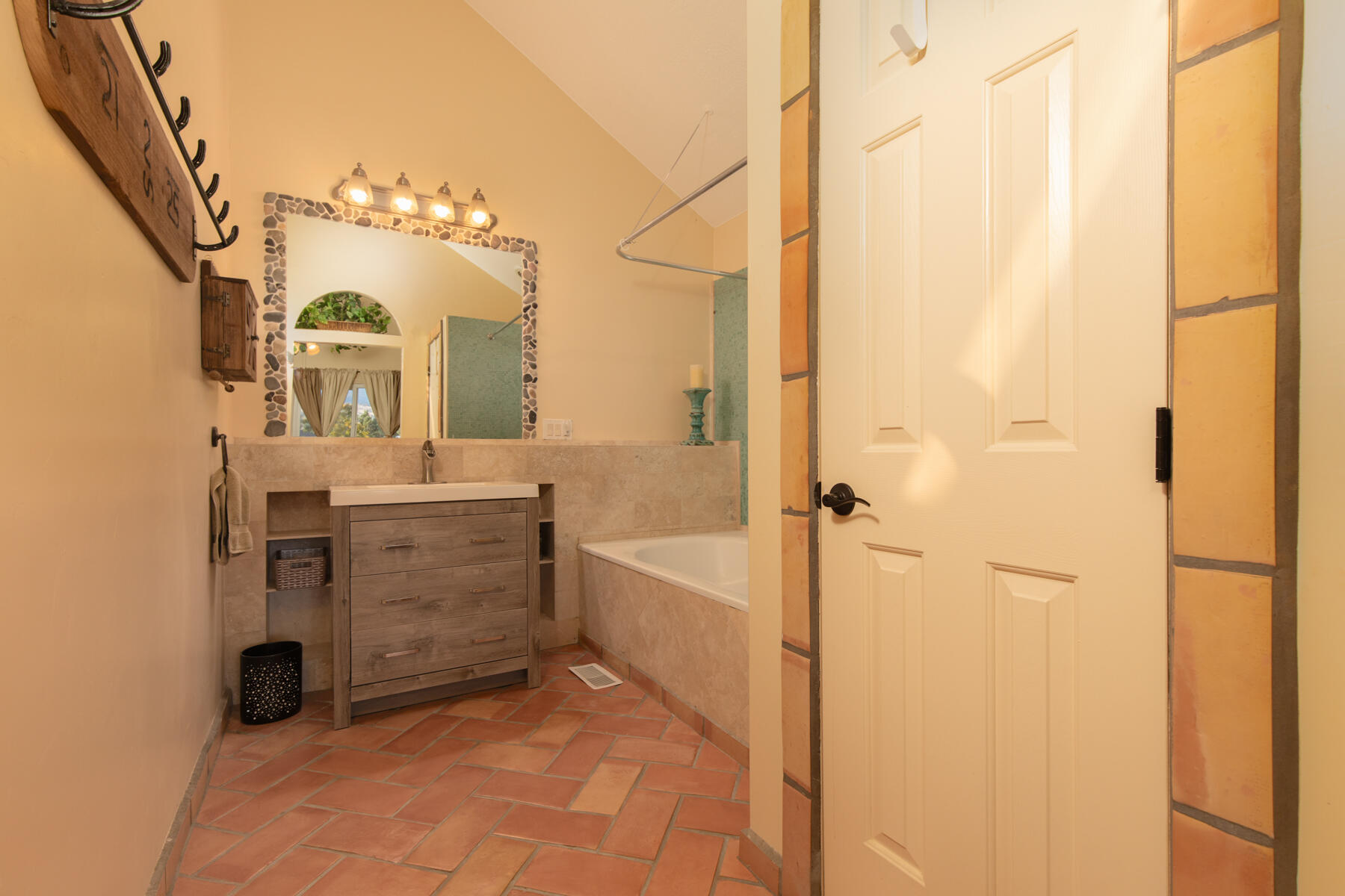DAMMERON VALLEY FARMS - Residential