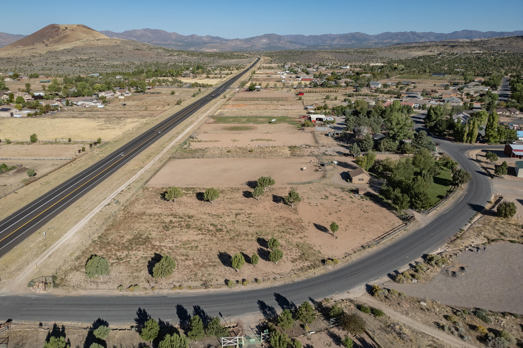 DAMMERON VALLEY FARMS - Residential