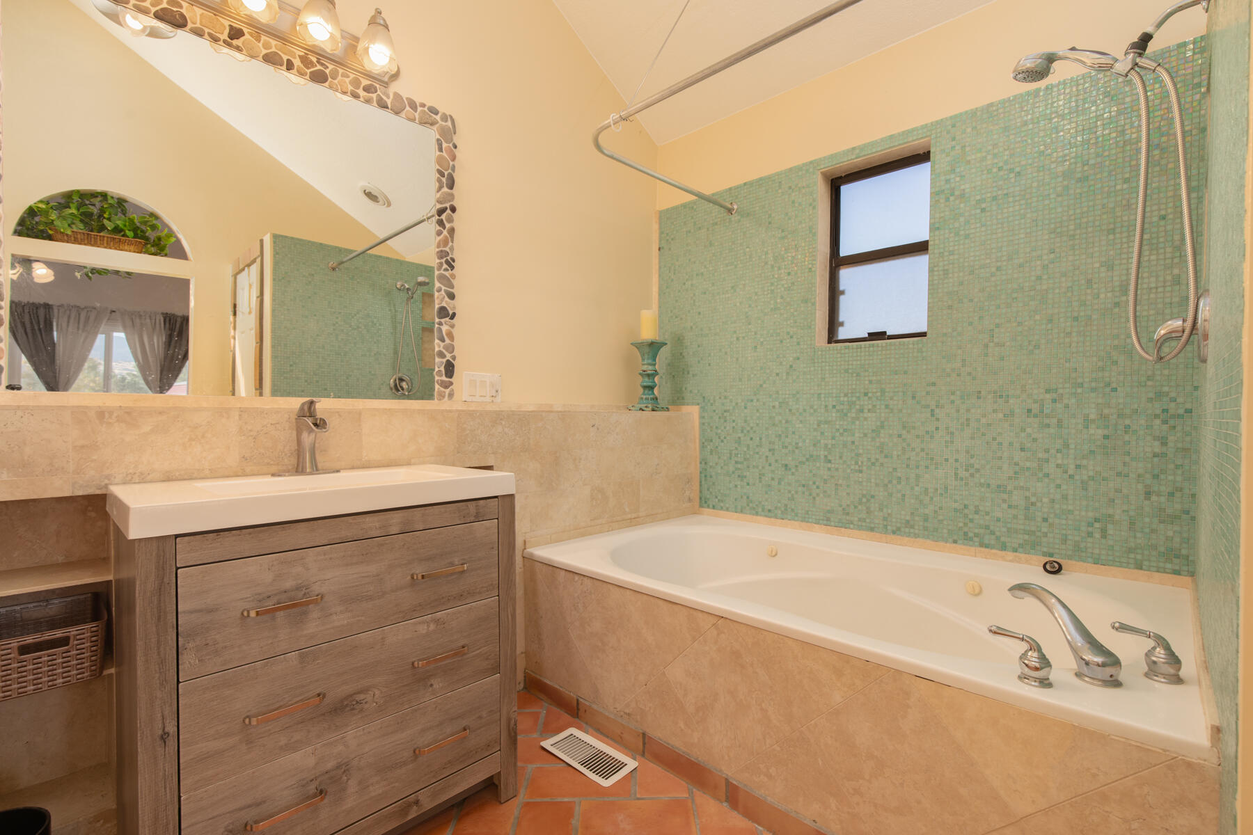 DAMMERON VALLEY FARMS - Residential