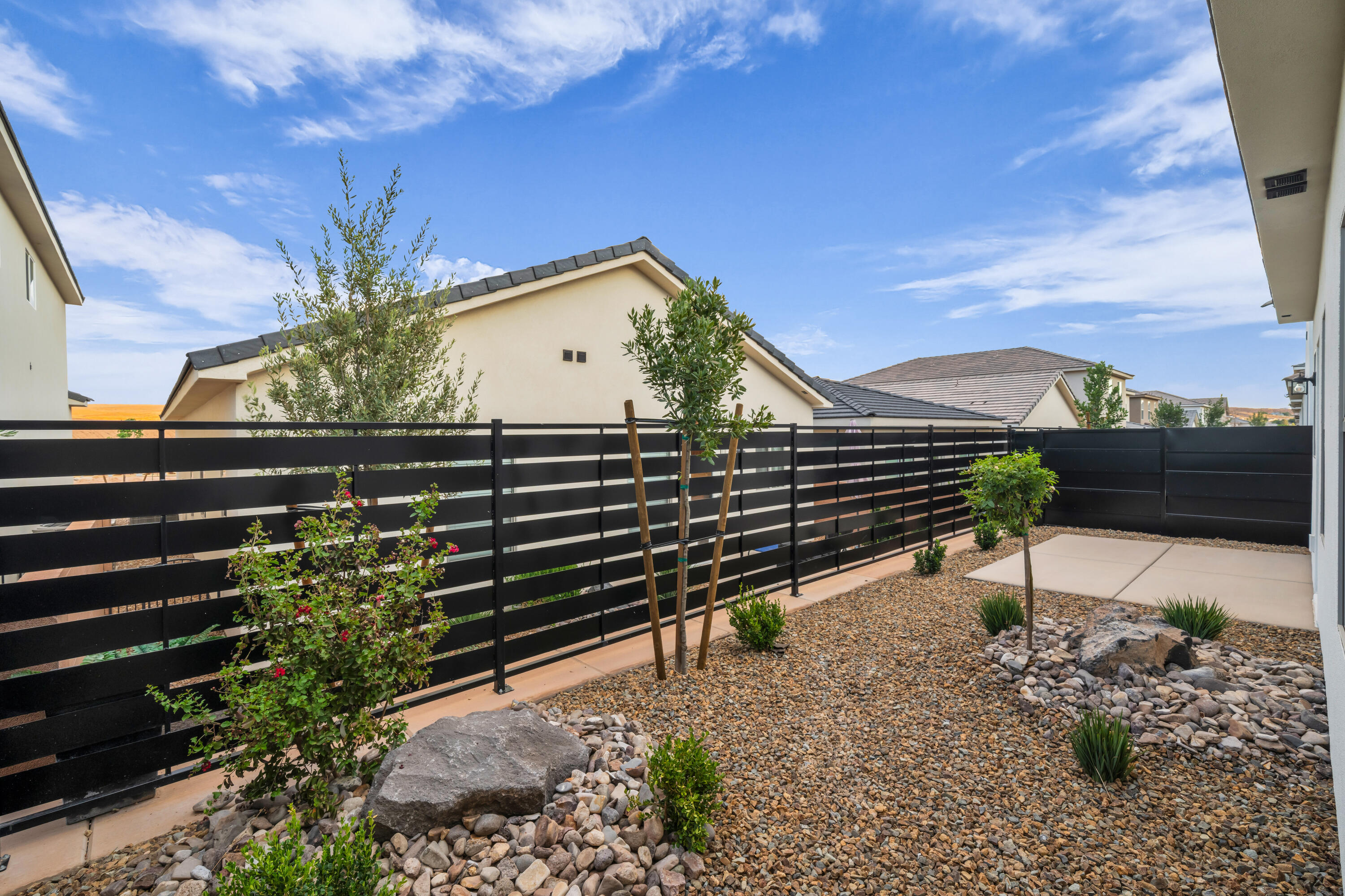 RED TRAILS SUNRISE VALLEY - Residential