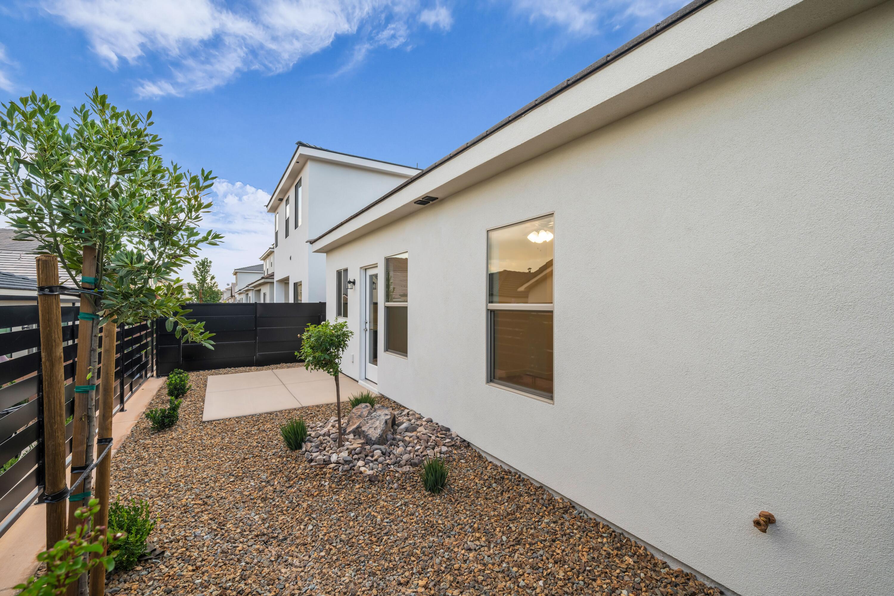 RED TRAILS SUNRISE VALLEY - Residential