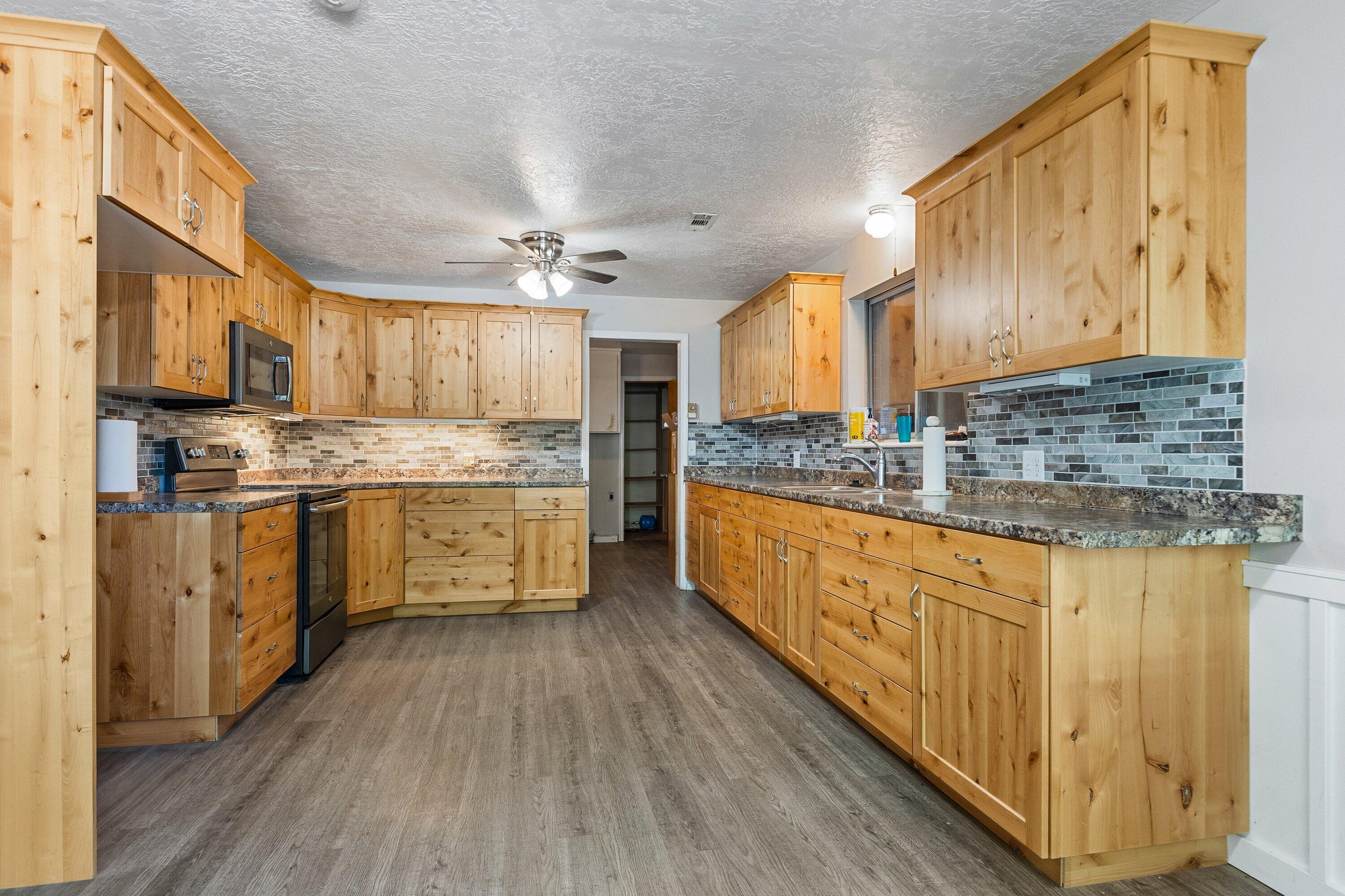 ENTERPRISE TOWNSITE - Residential