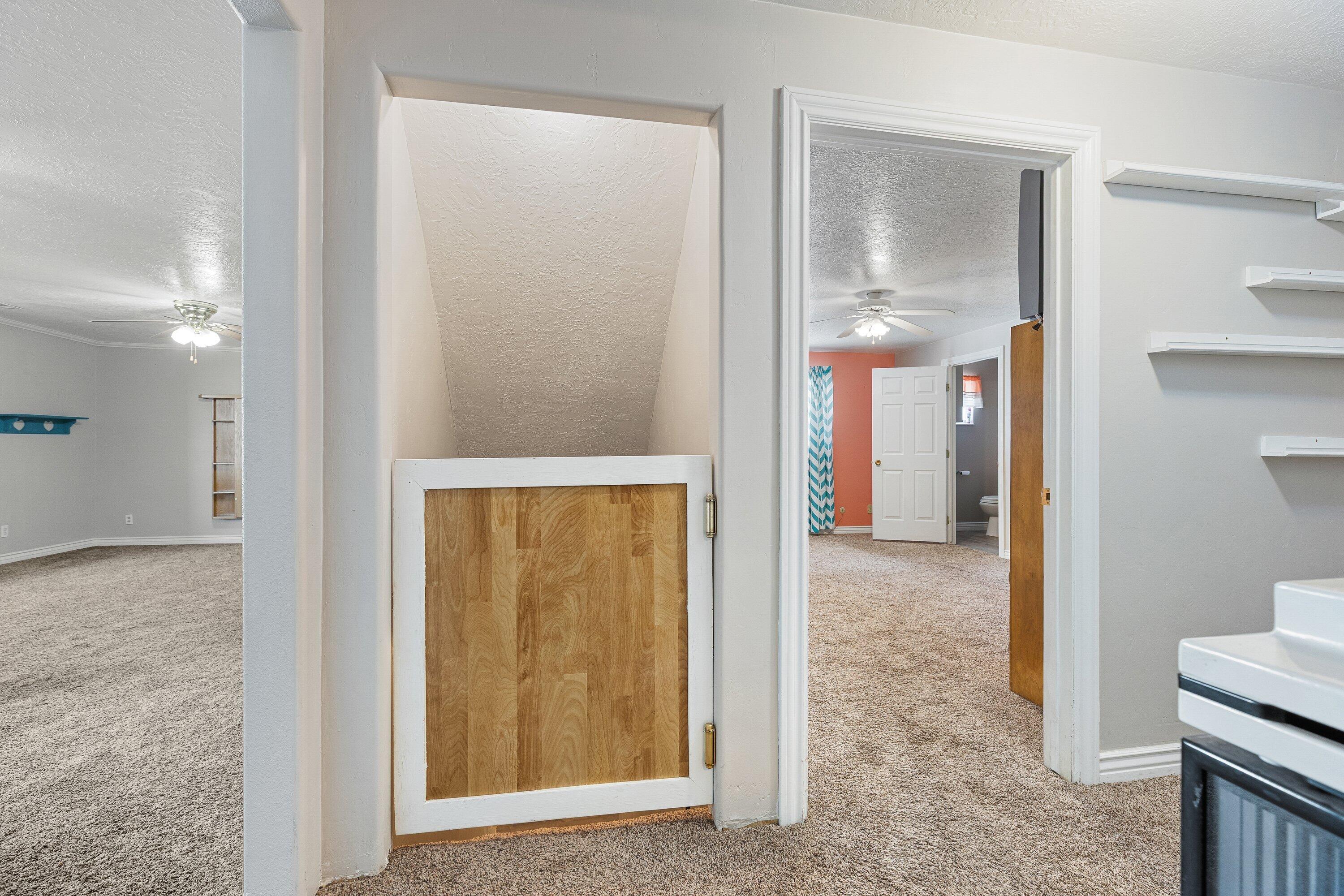 ENTERPRISE TOWNSITE - Residential