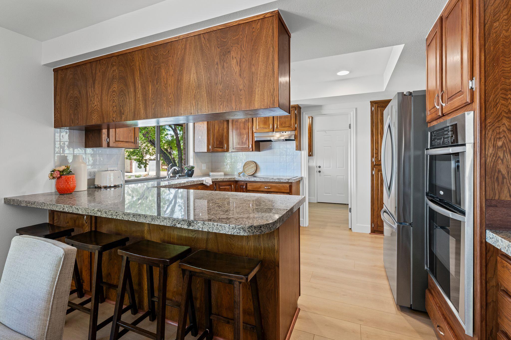 BLOOMINGTON HILLS - Residential