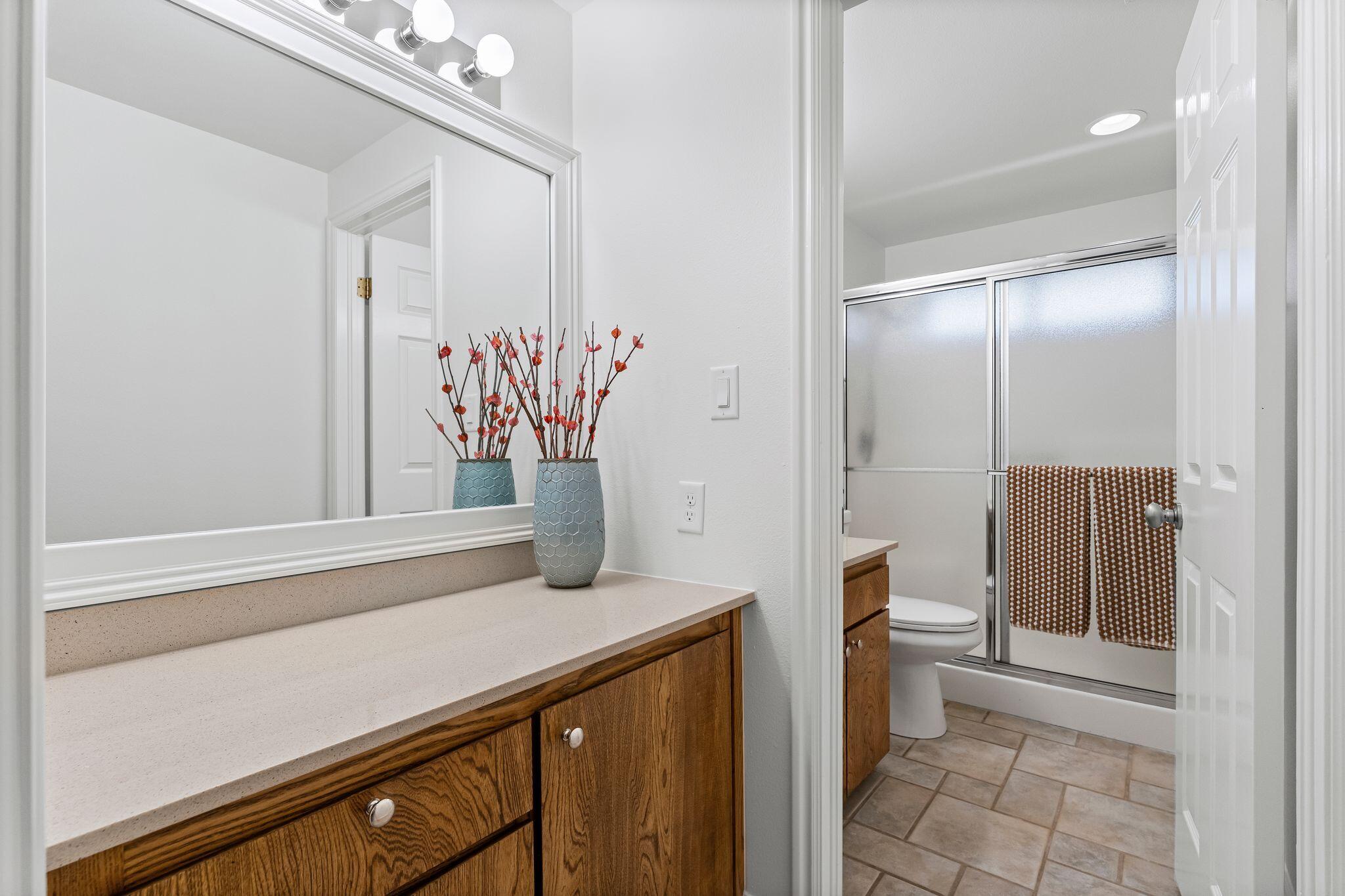 BLOOMINGTON HILLS - Residential