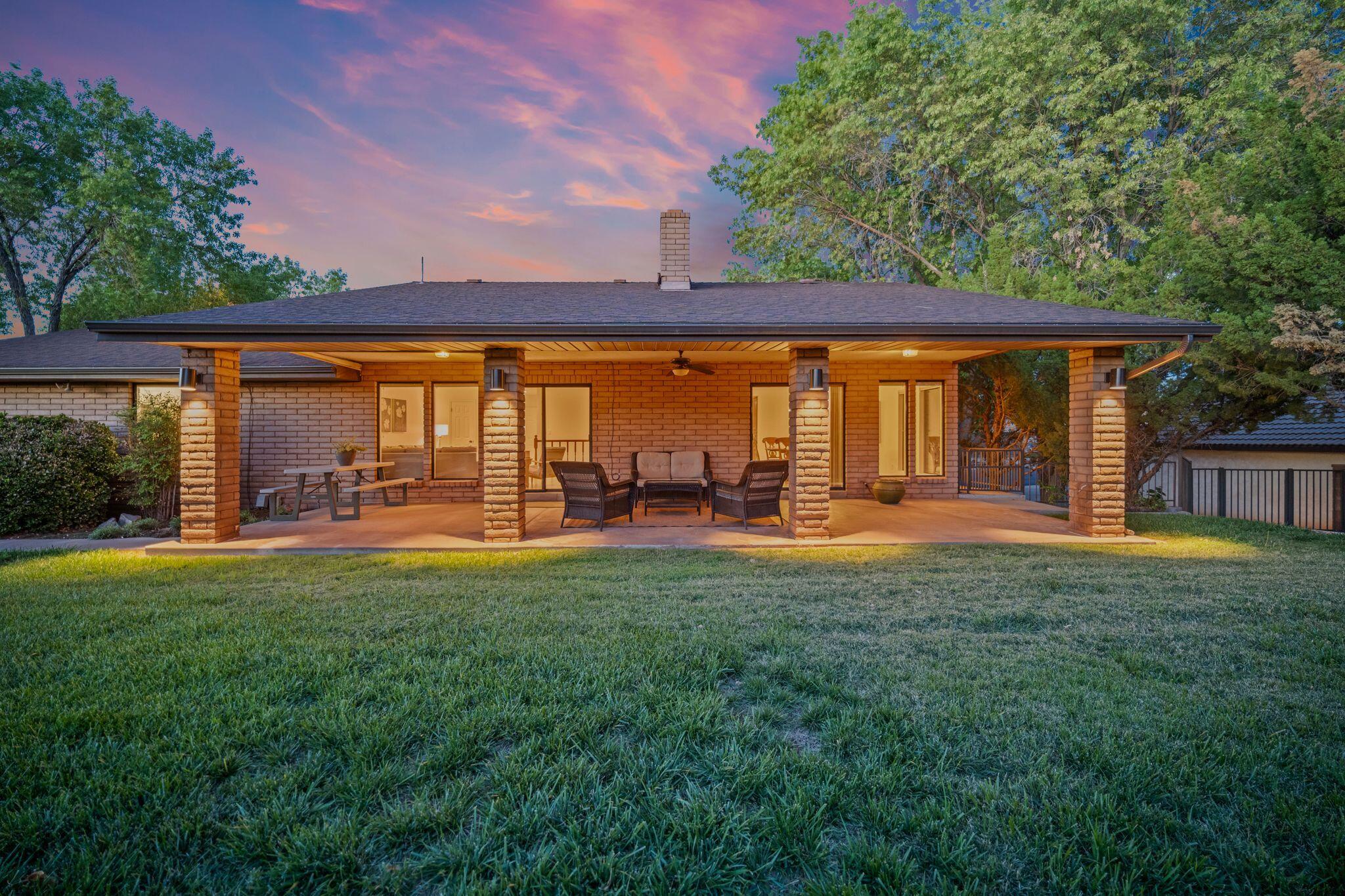 BLOOMINGTON HILLS - Residential
