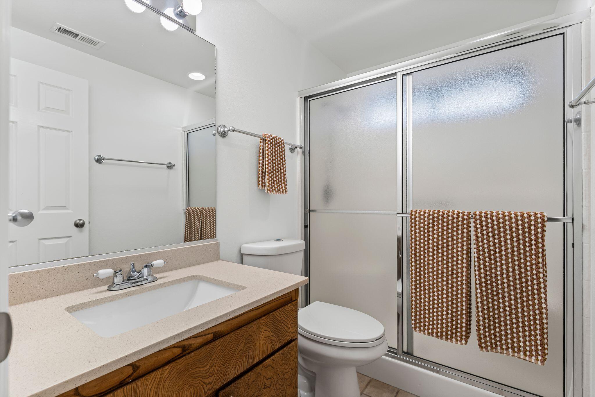 BLOOMINGTON HILLS - Residential