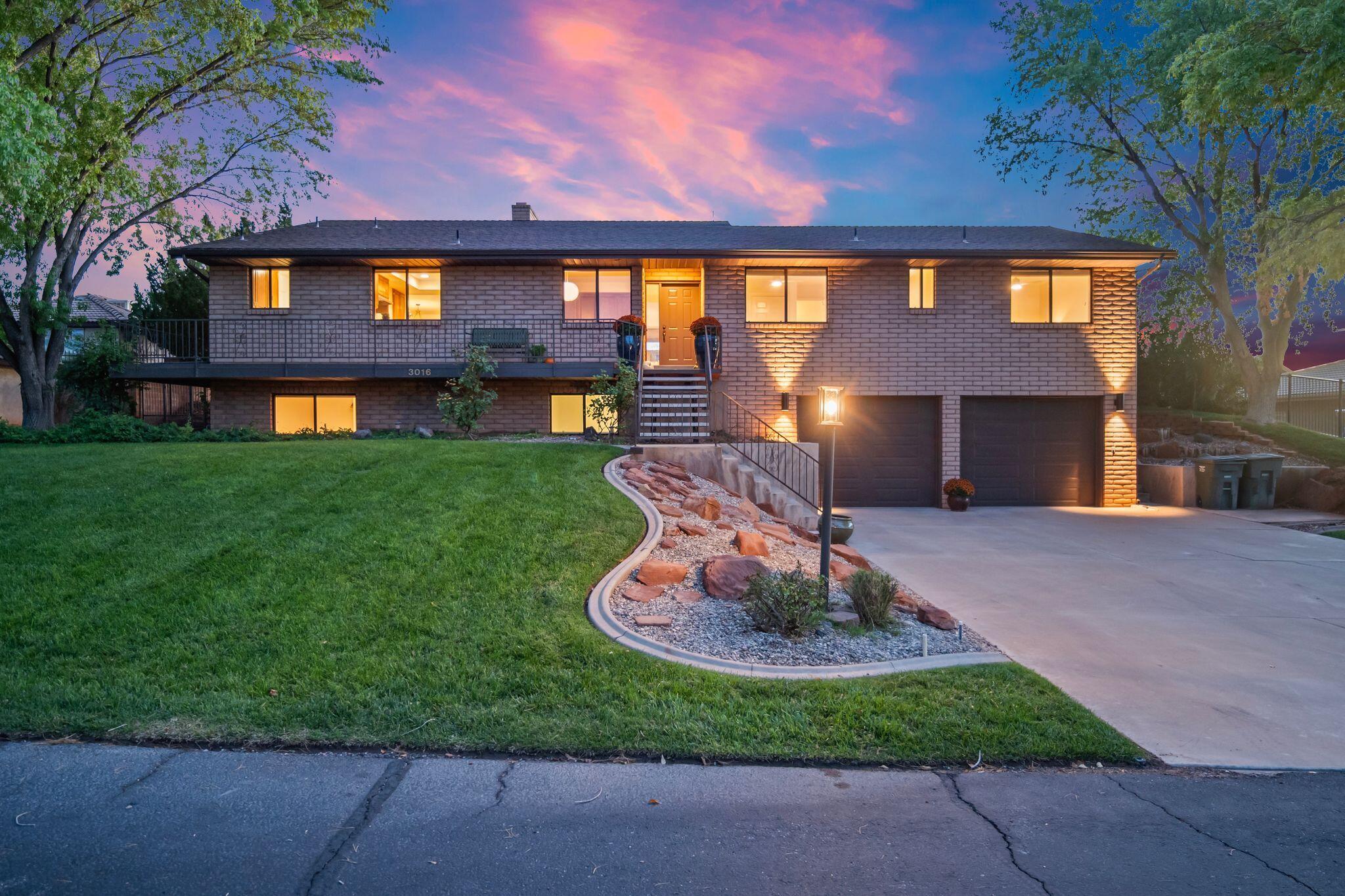 BLOOMINGTON HILLS - Residential