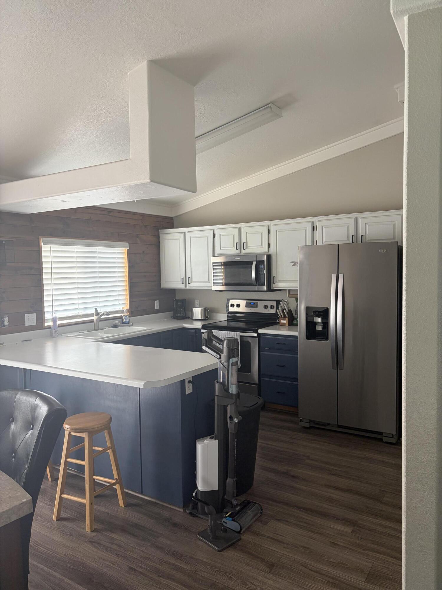 SHADOW CREEK - Residential
