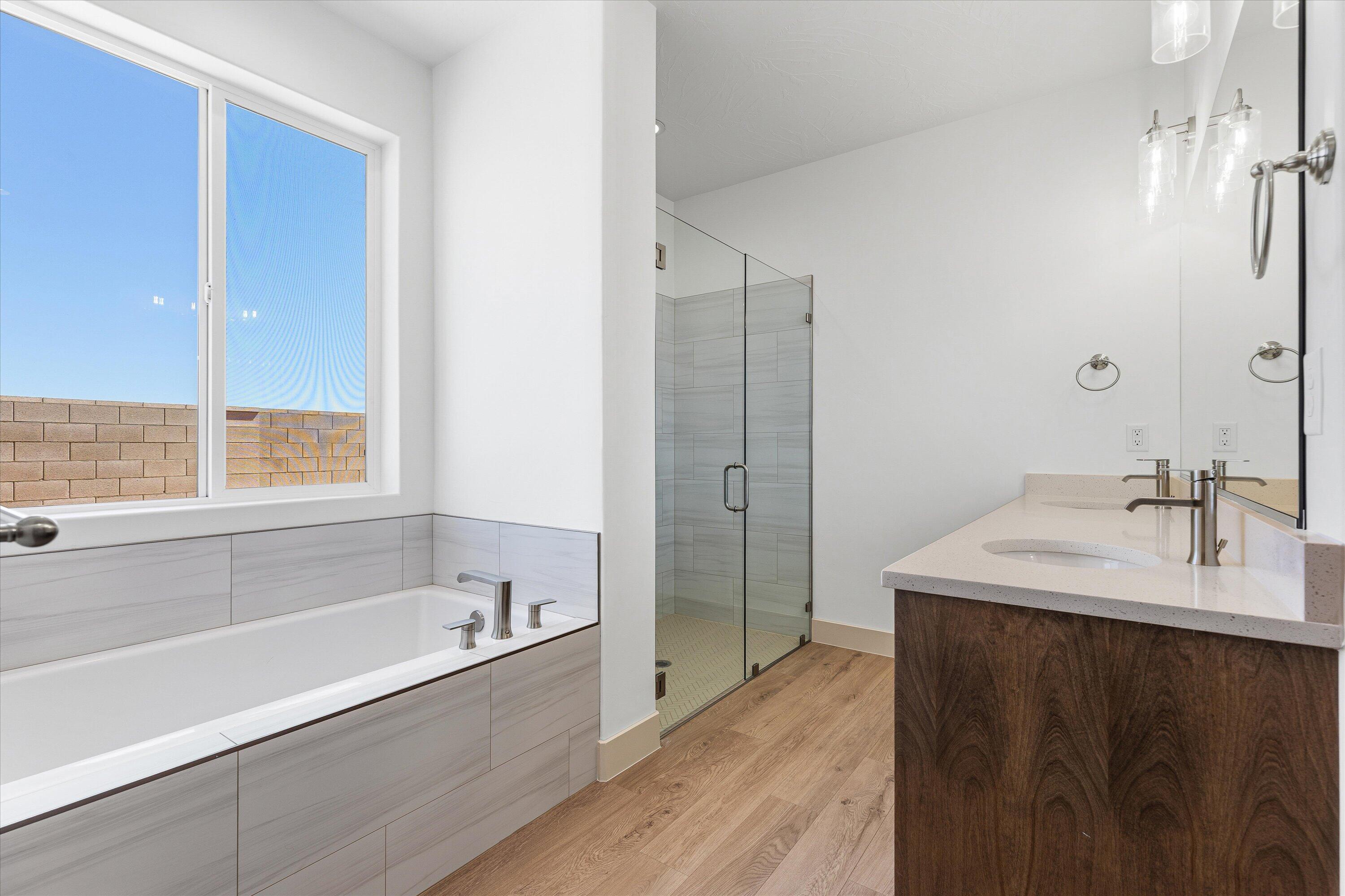 RED SLATE ESTATES - Residential