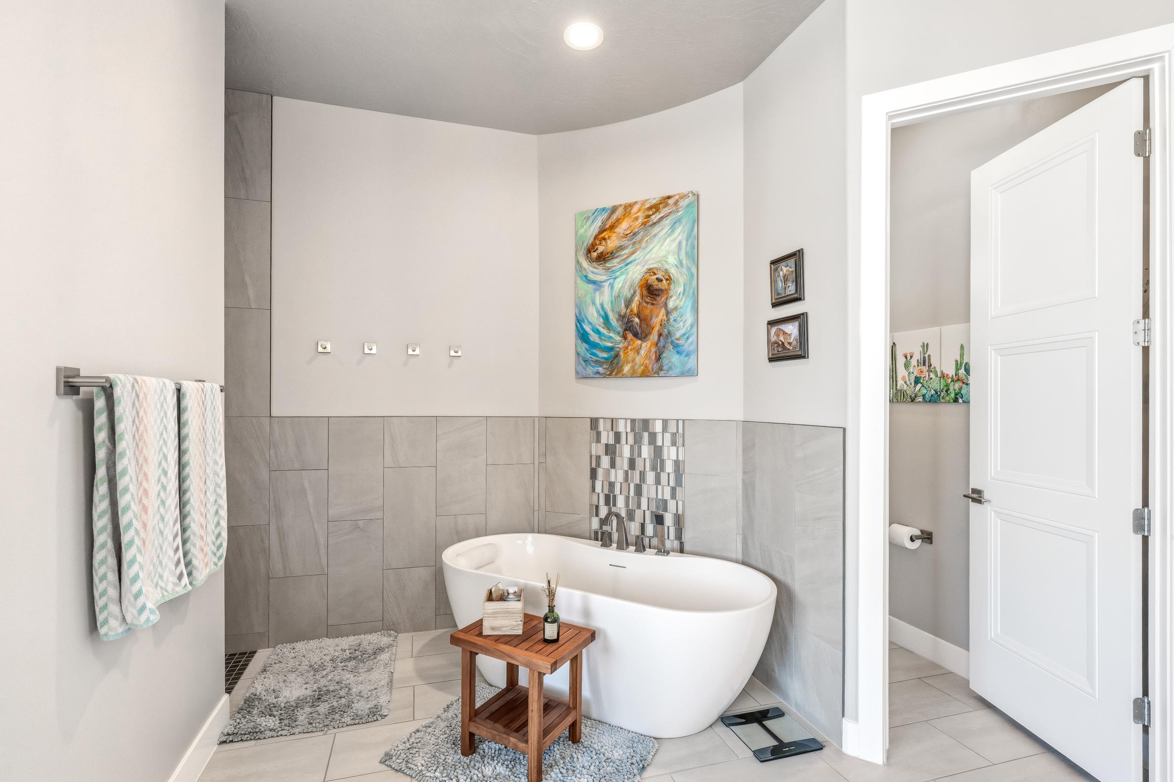 LEDGES OF SG SAND COVE - Residential