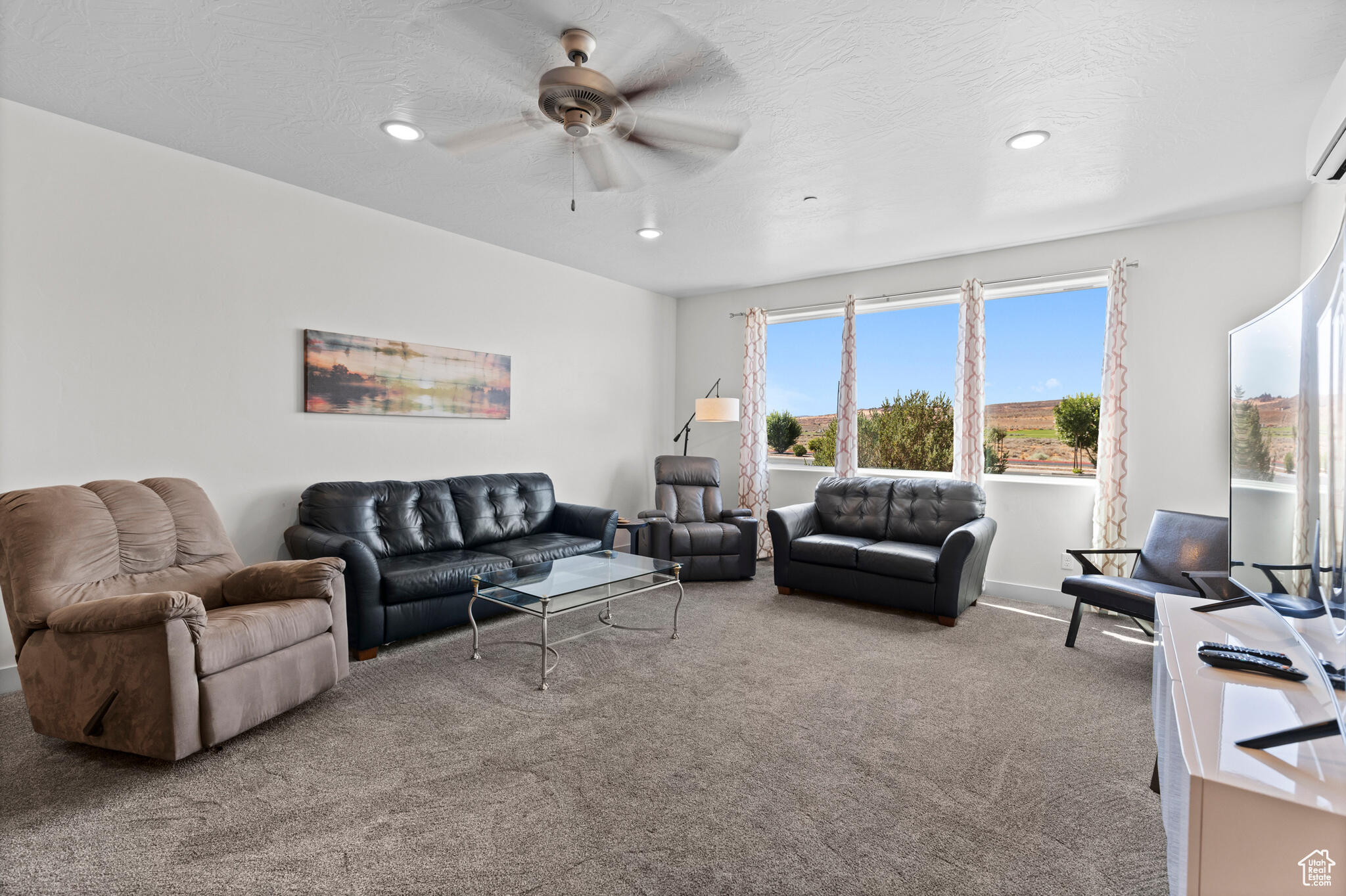VILLAS AT SAND HOLLOW - Residential