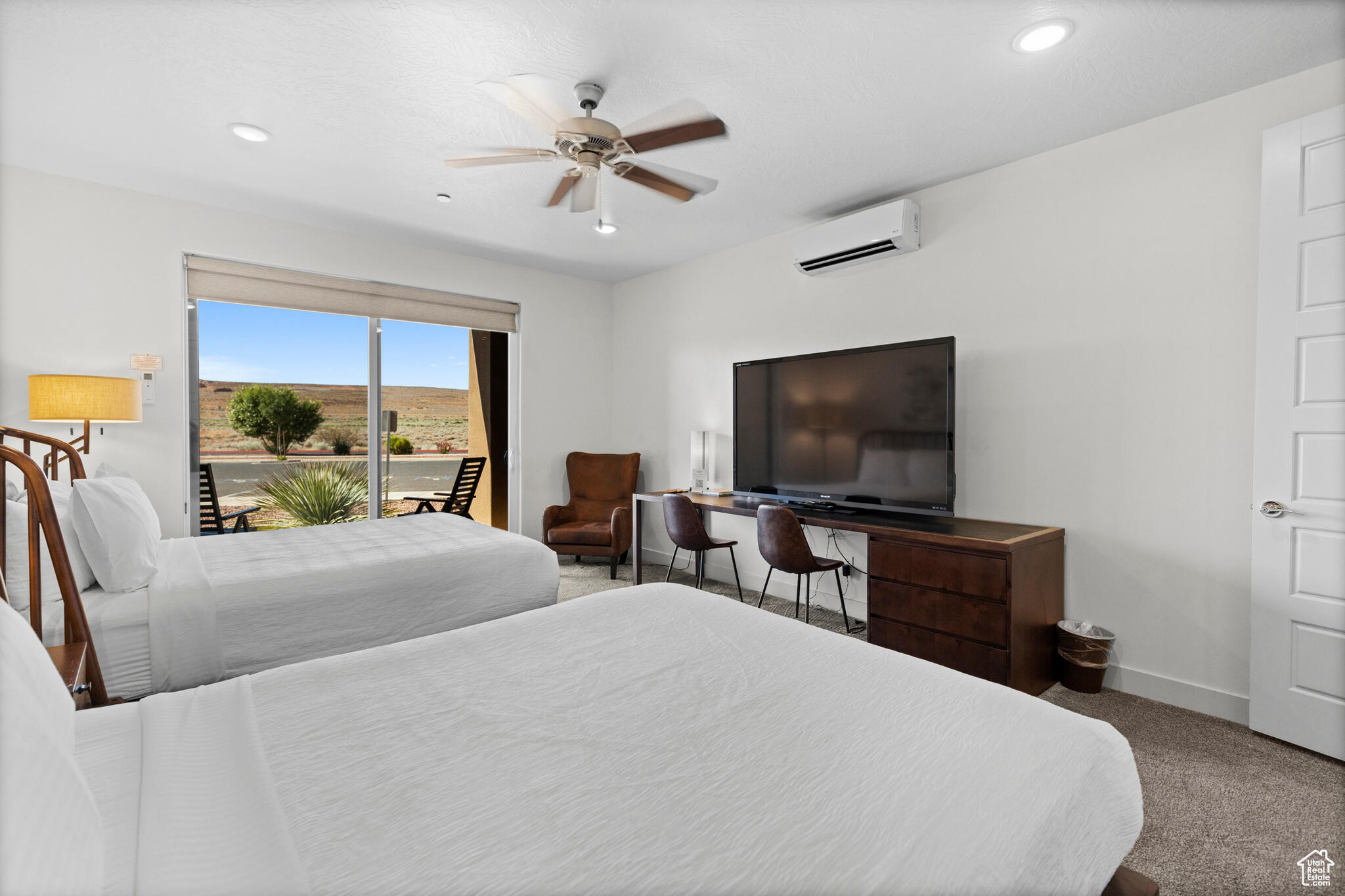 VILLAS AT SAND HOLLOW - Residential