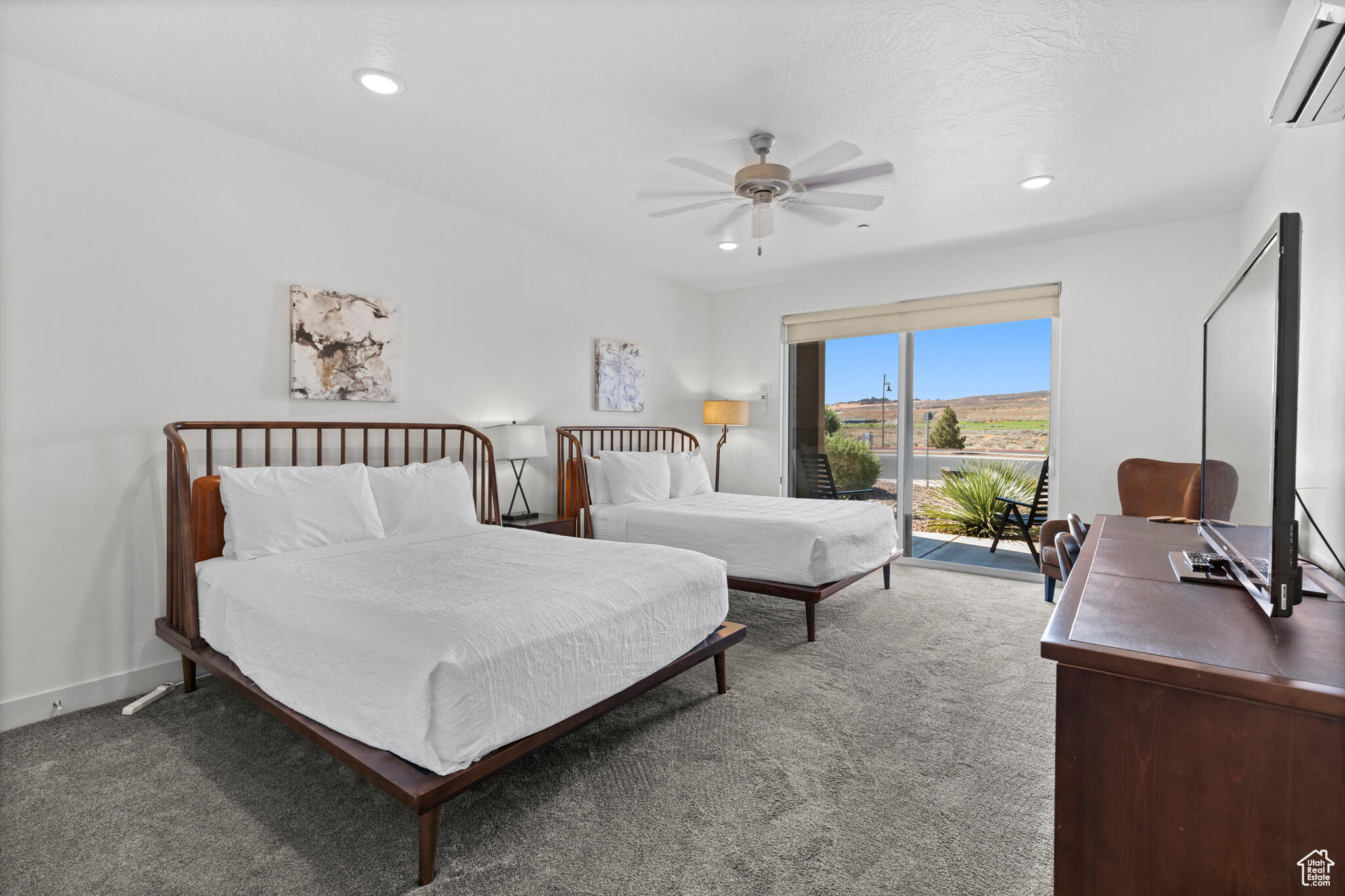 VILLAS AT SAND HOLLOW - Residential