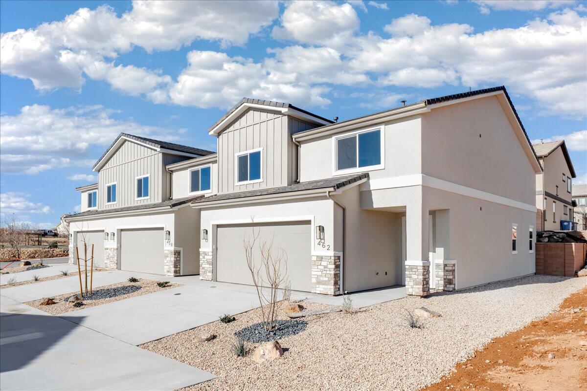 HURRICANE HEIGHTS TOWNHOMES - Residential