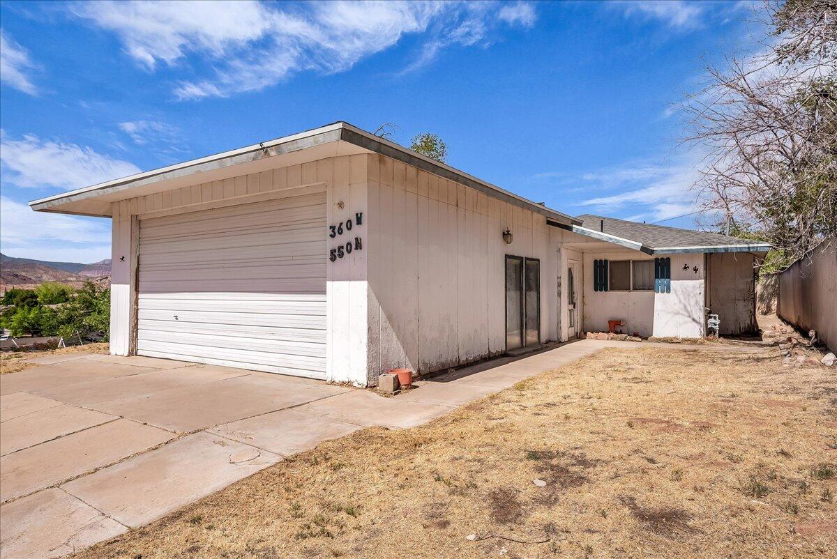 LAVERKIN TOWNSITE AND FIELD - Residential