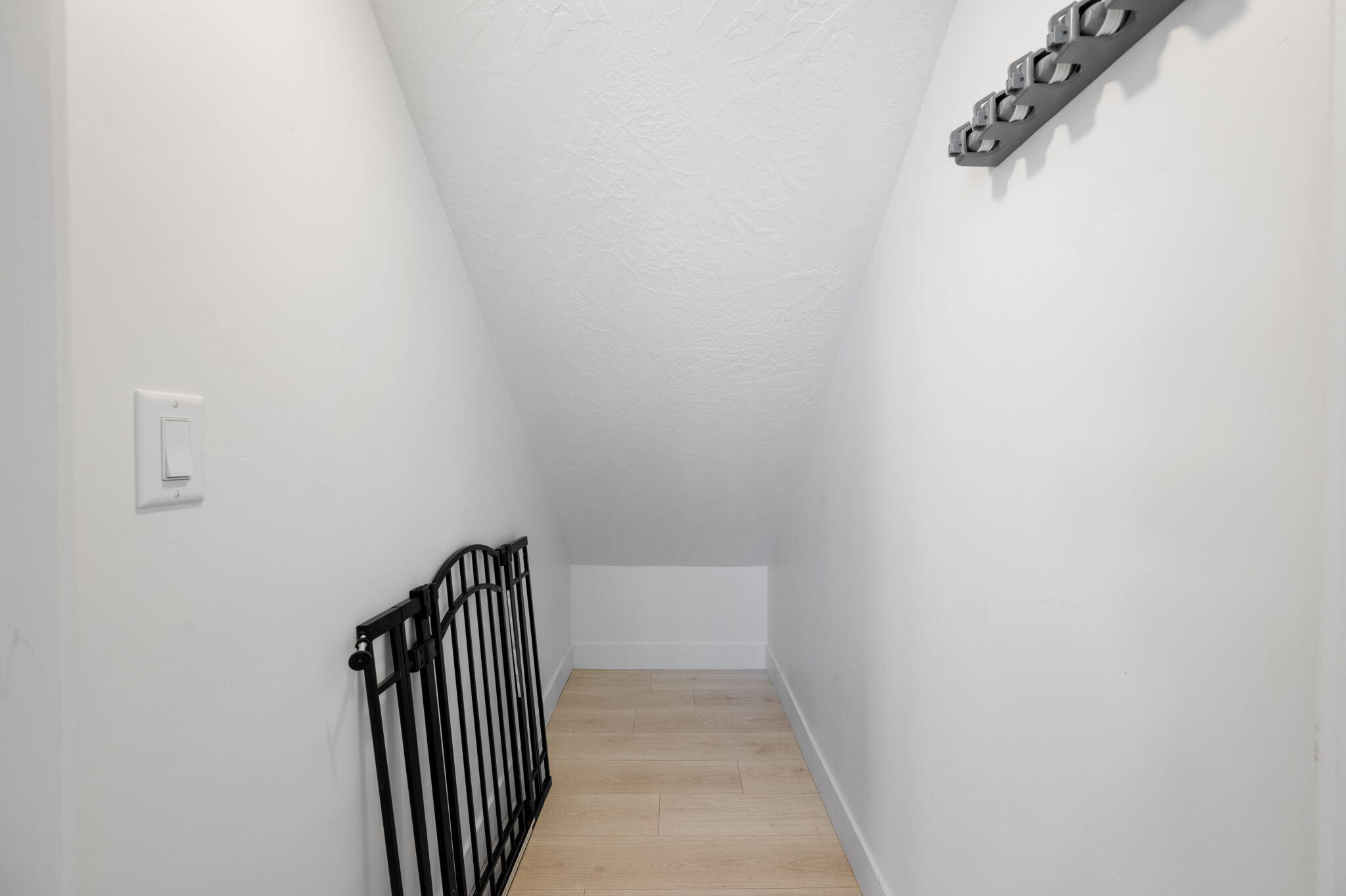 SALARNO HILLS AT DIVARIO - Residential