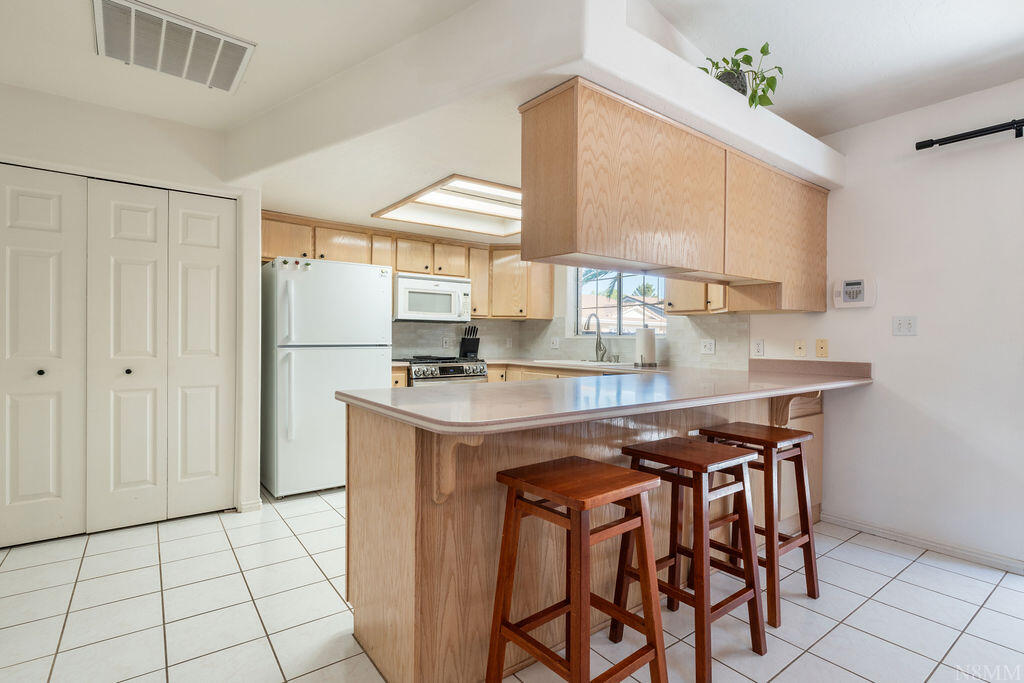 HERITAGE LANE TOWNHOMES - Residential