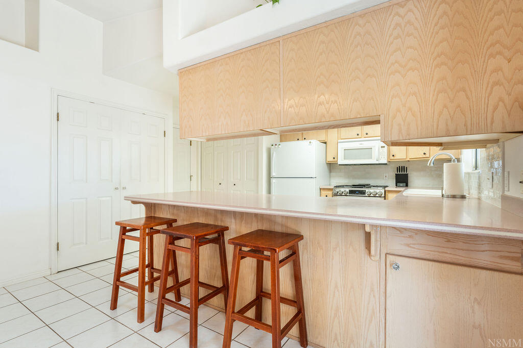 HERITAGE LANE TOWNHOMES - Residential