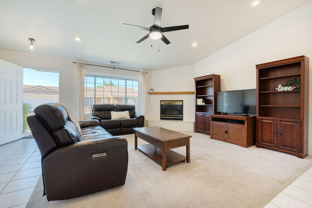 HERITAGE LANE TOWNHOMES - Residential