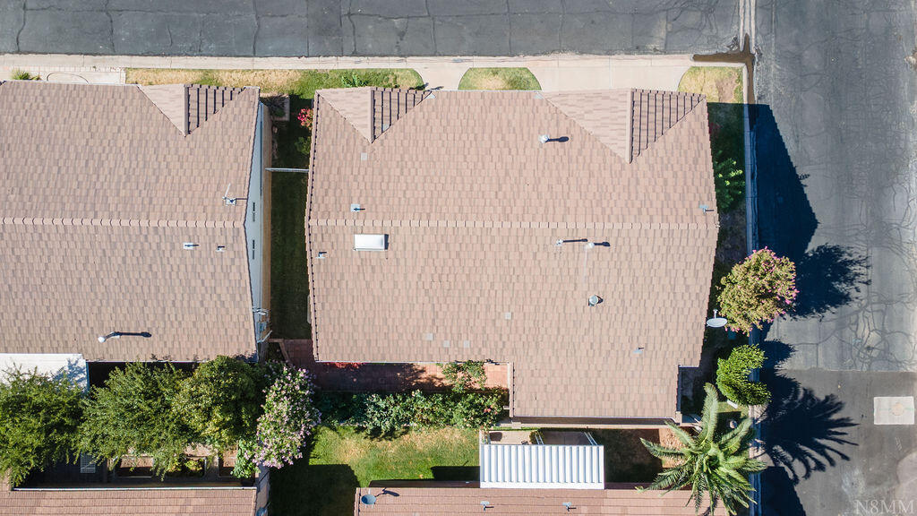 HERITAGE LANE TOWNHOMES - Residential