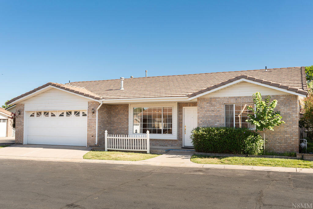 HERITAGE LANE TOWNHOMES - Residential